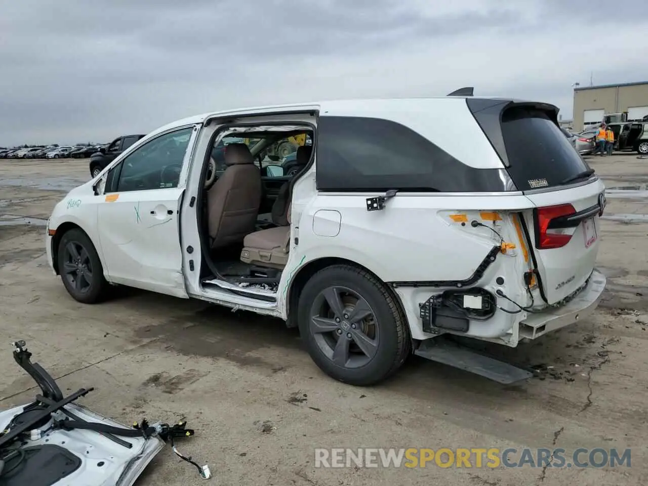 2 Photograph of a damaged car 5FNRL6H59NB018877 HONDA All Models 2022