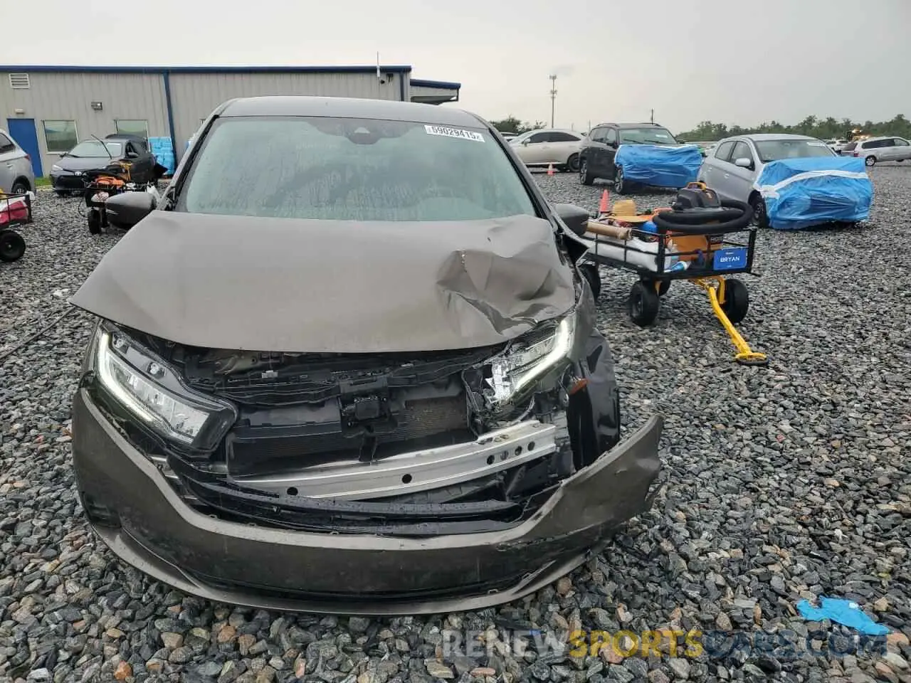 5 Photograph of a damaged car 5FNRL6H59NB029961 HONDA All Models 2022