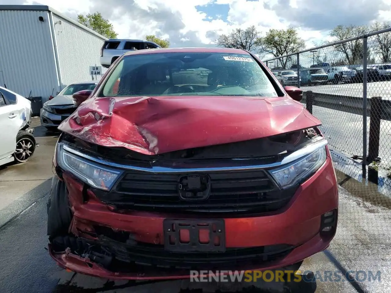 5 Photograph of a damaged car 5FNRL6H71NB005557 HONDA All Models 2022