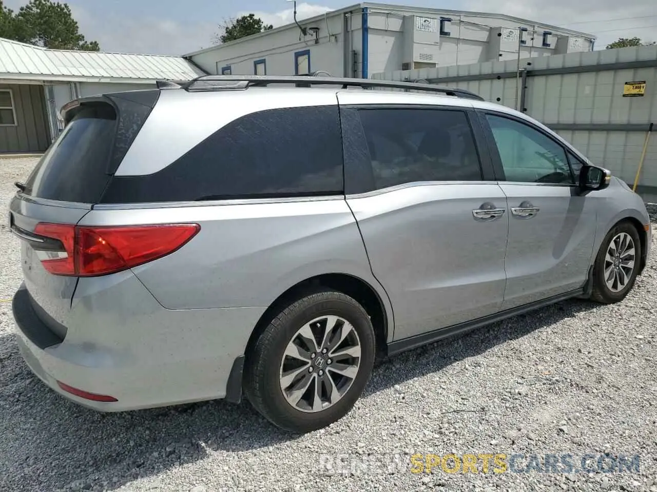 3 Photograph of a damaged car 5FNRL6H73NB029519 HONDA All Models 2022