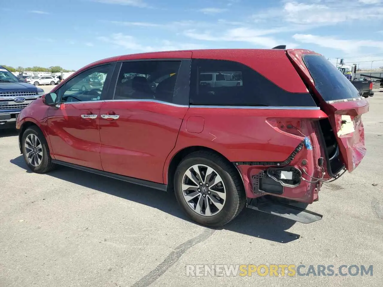 2 Photograph of a damaged car 5FNRL6H76NB017297 HONDA All Models 2022