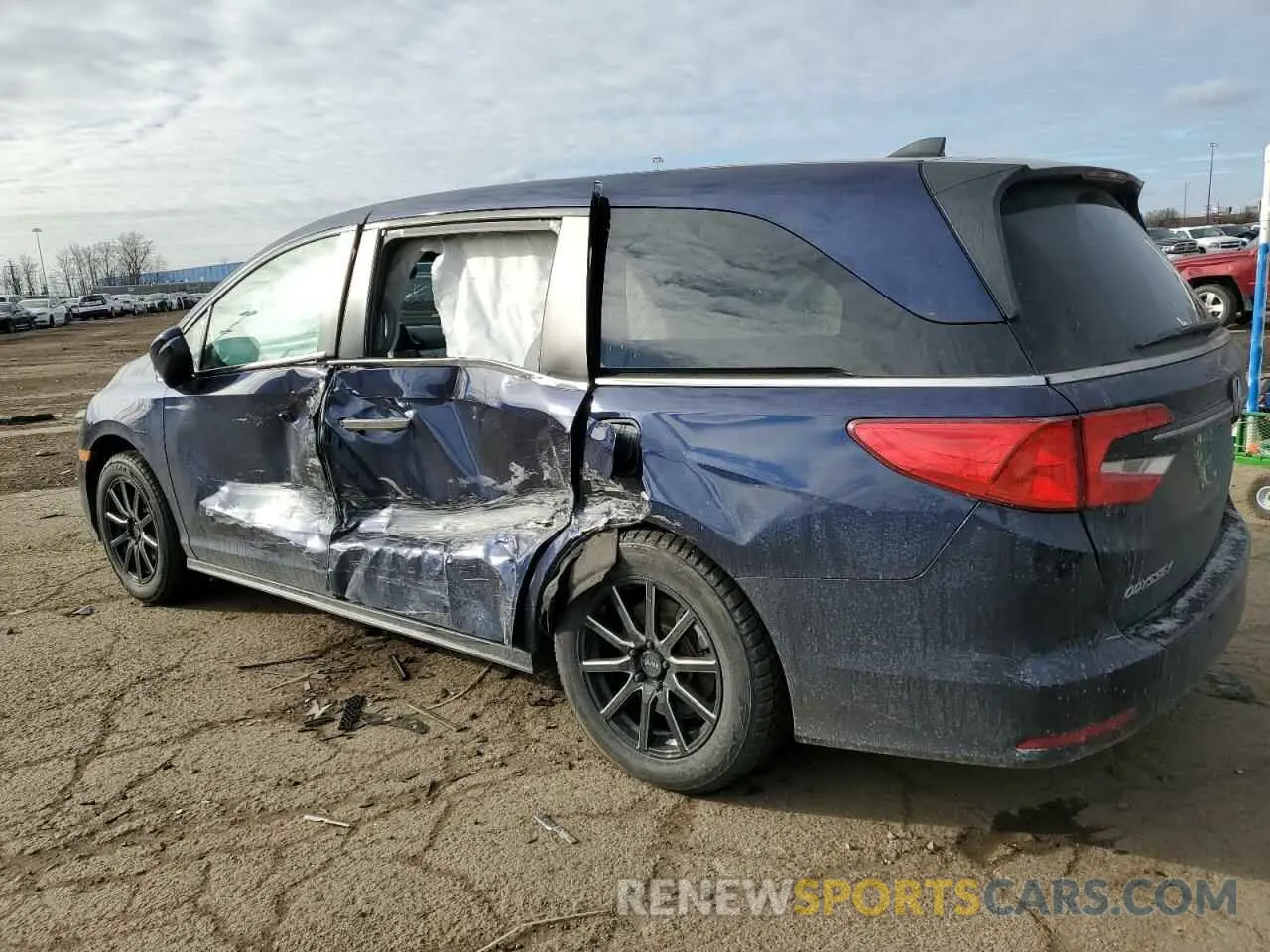 2 Photograph of a damaged car 5FNRL6H76NB048906 HONDA All Models 2022