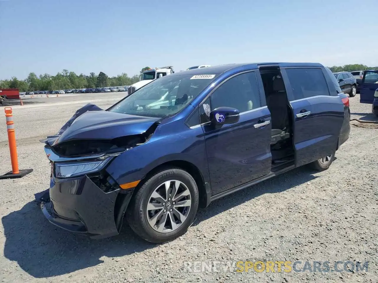 1 Photograph of a damaged car 5FNRL6H66PB059463 HONDA All Models 2023