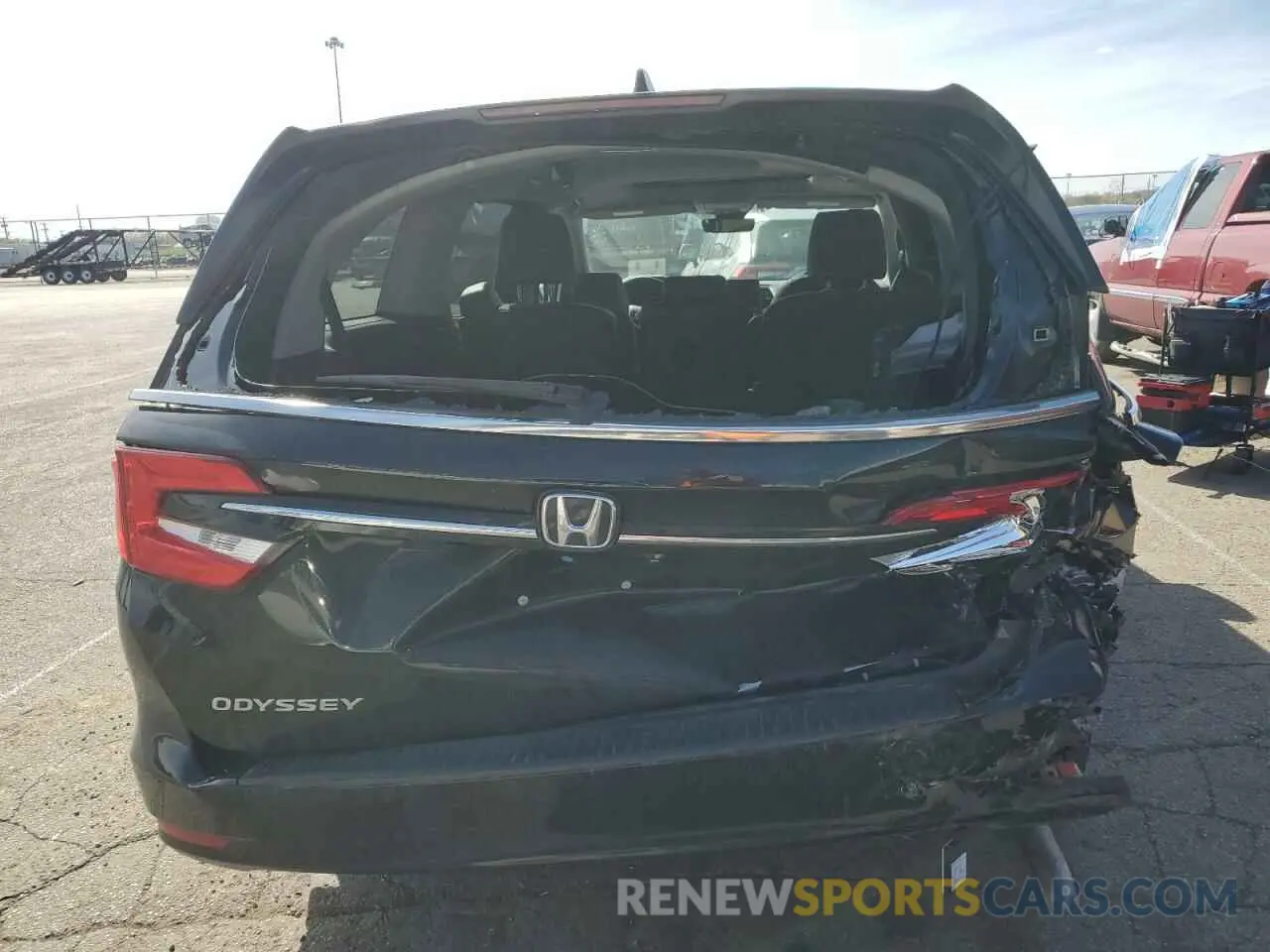 6 Photograph of a damaged car 5FNRL6H67PB057737 HONDA All Models 2023