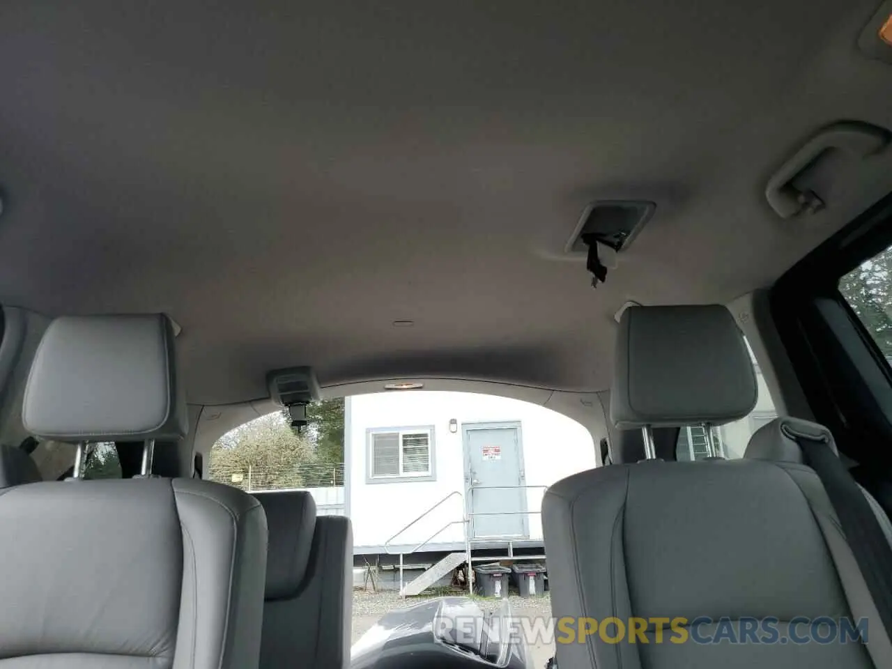 10 Photograph of a damaged car 5FNRL6H66RB007026 HONDA All Models 2024