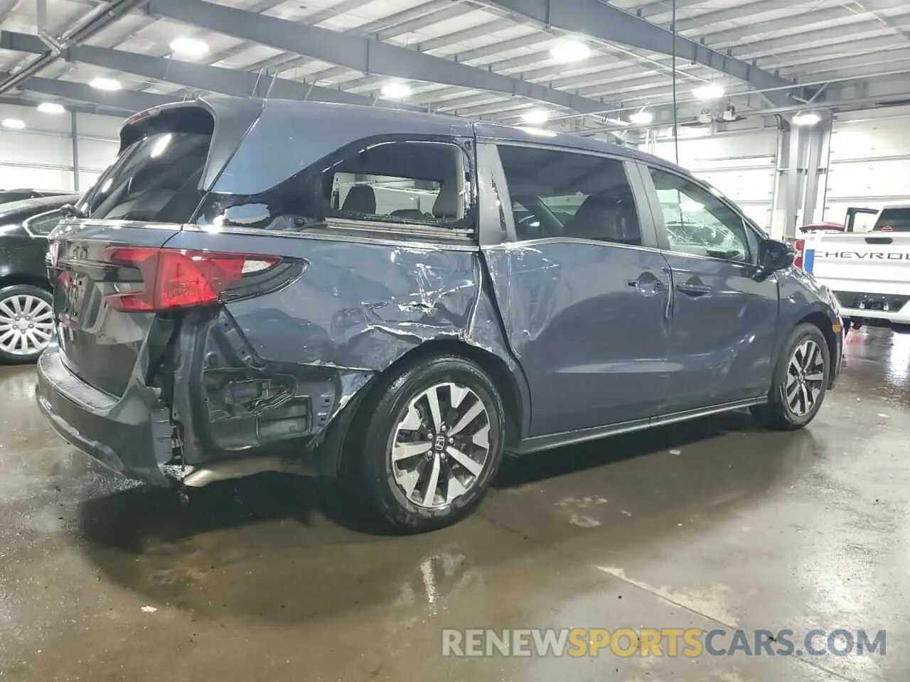 3 Photograph of a damaged car 5FNRL6H66SB009185 HONDA All Models 2025