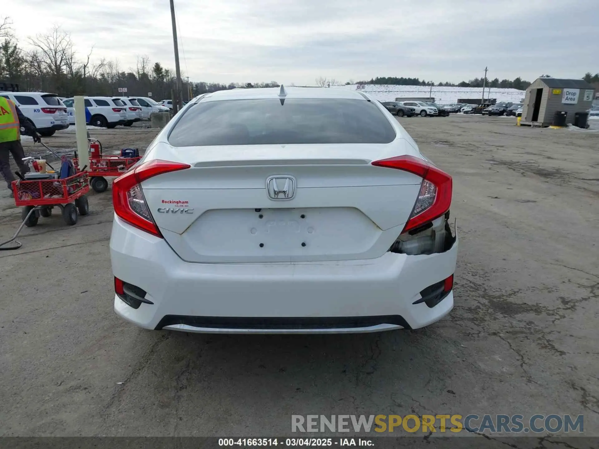 16 Photograph of a damaged car 19XFC1F30KE015570 HONDA CIVIC 2019
