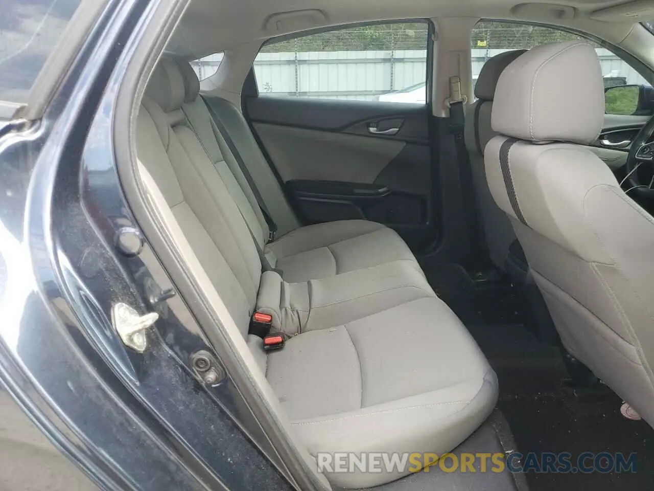 10 Photograph of a damaged car 19XFC1F30KE018520 HONDA CIVIC 2019