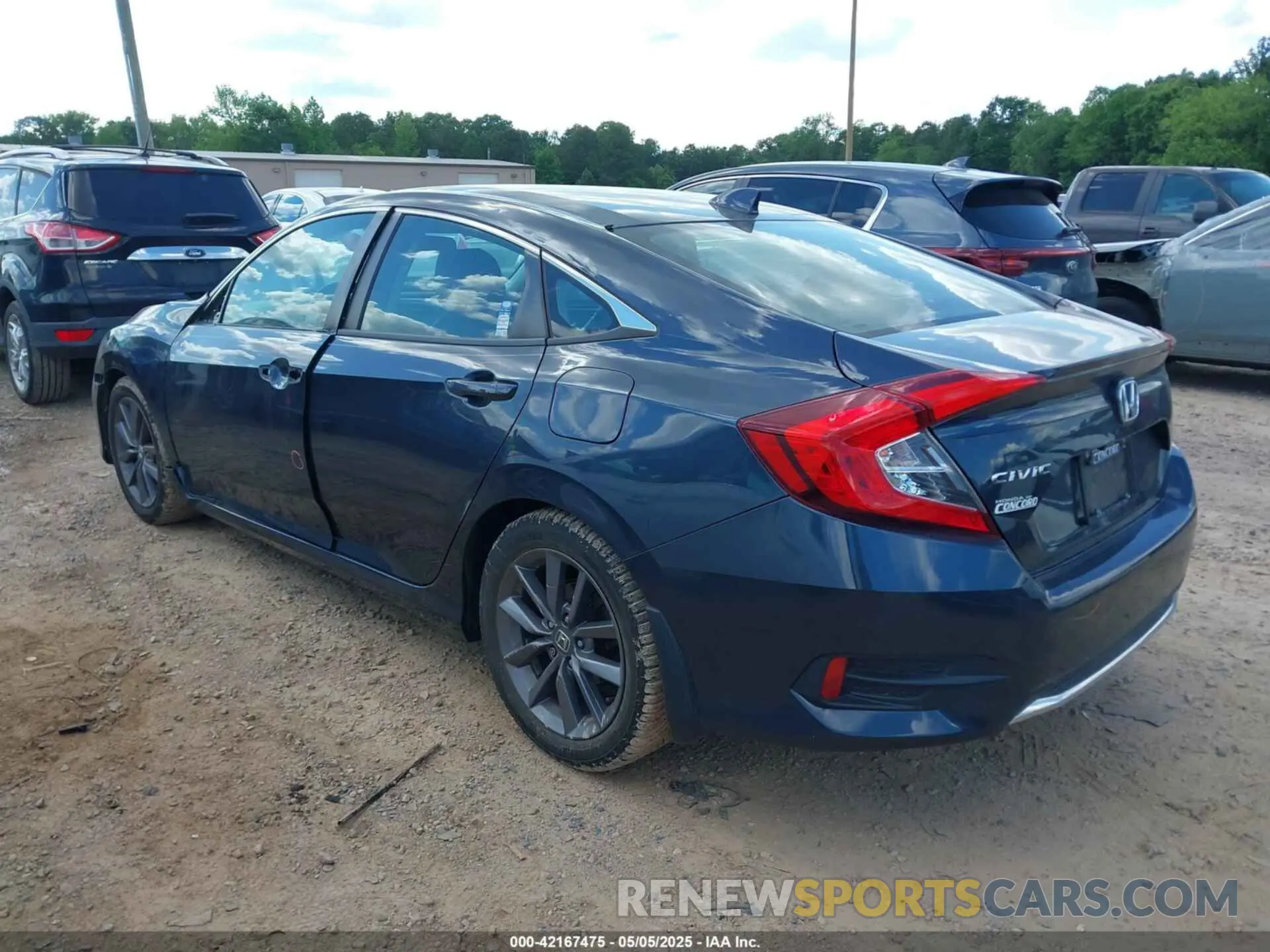 3 Photograph of a damaged car 19XFC1F30KE018579 HONDA CIVIC 2019