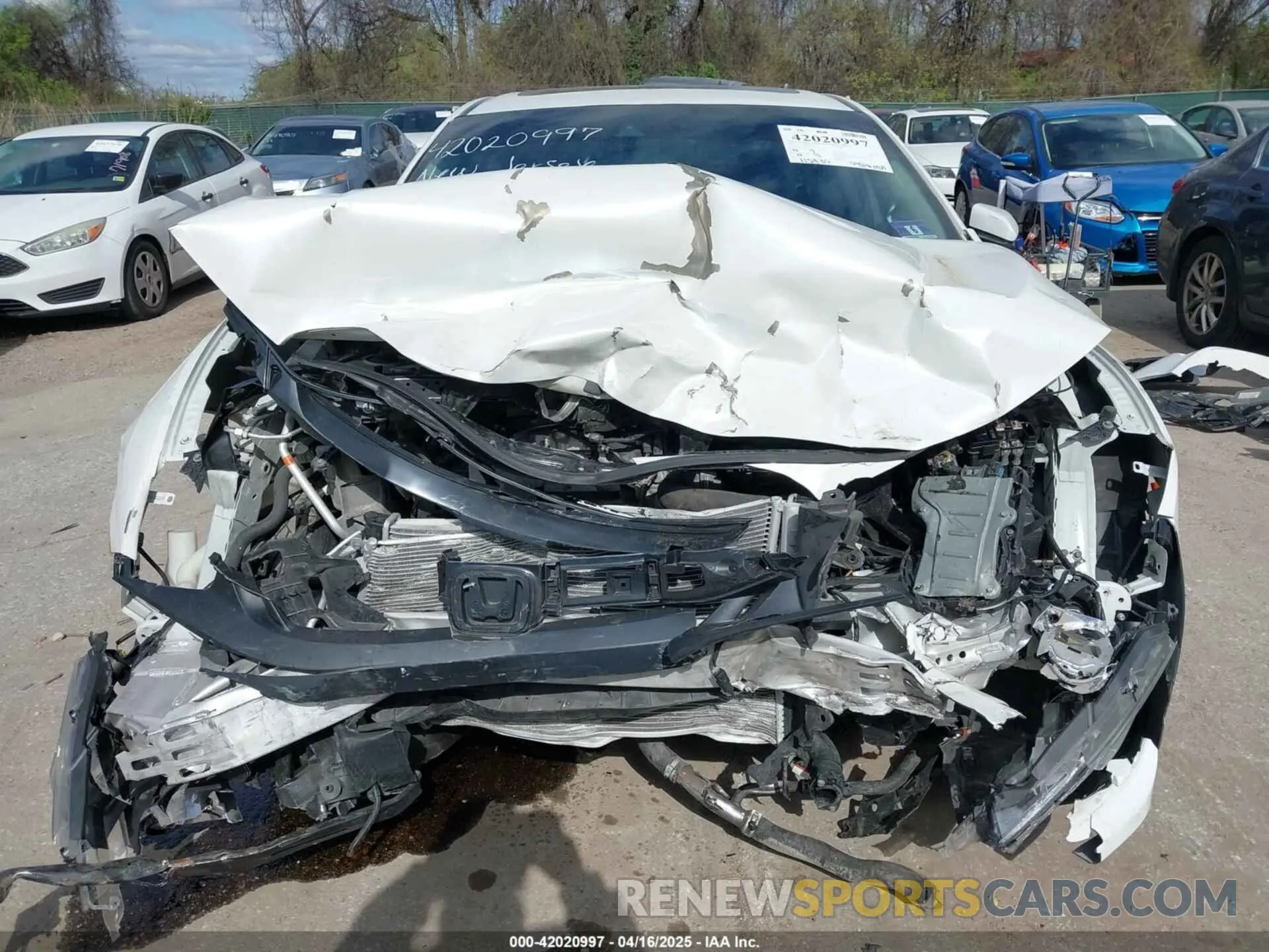 6 Photograph of a damaged car 19XFC1F30KE208186 HONDA CIVIC 2019