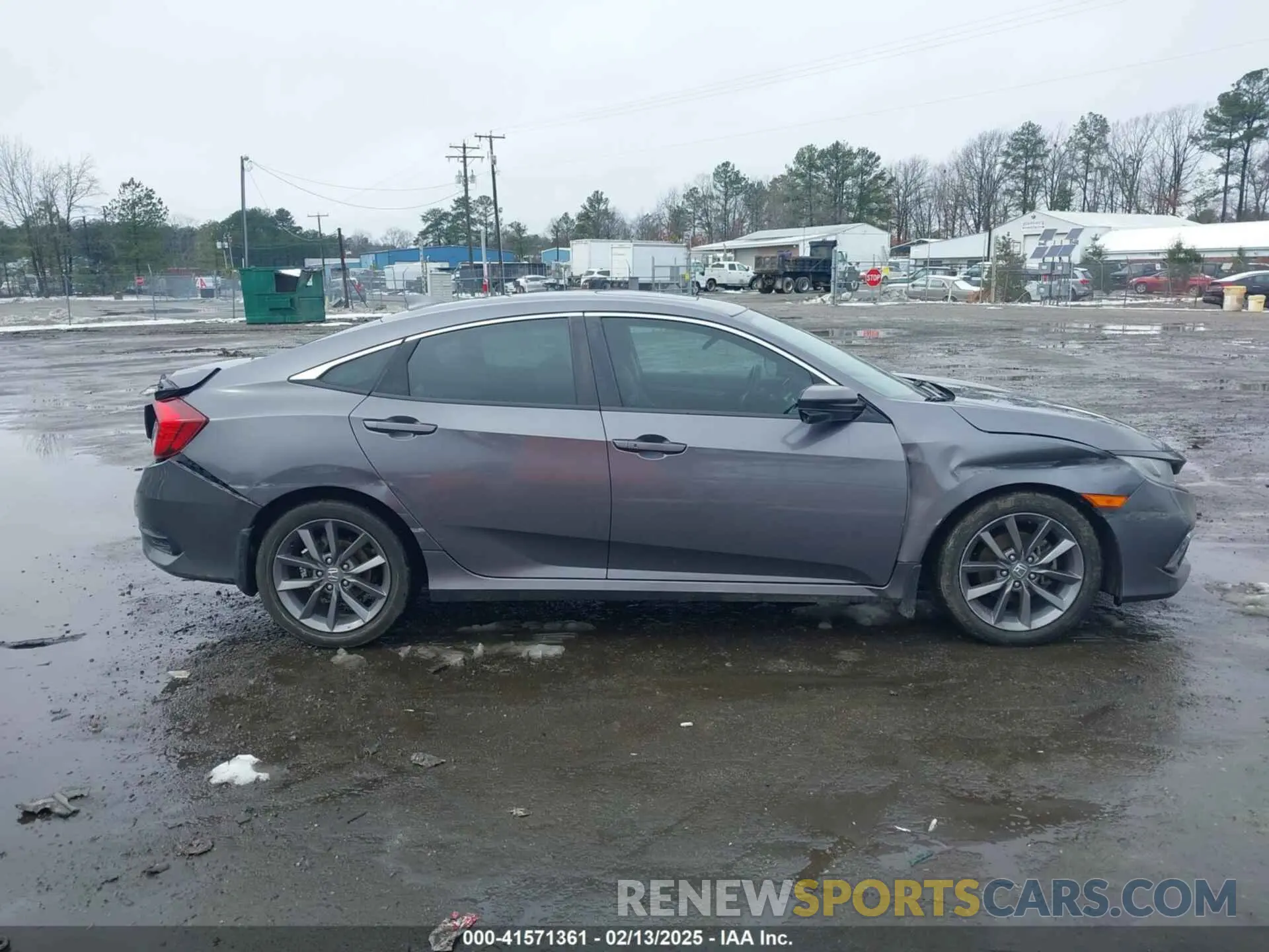 13 Photograph of a damaged car 19XFC1F31KE002777 HONDA CIVIC 2019