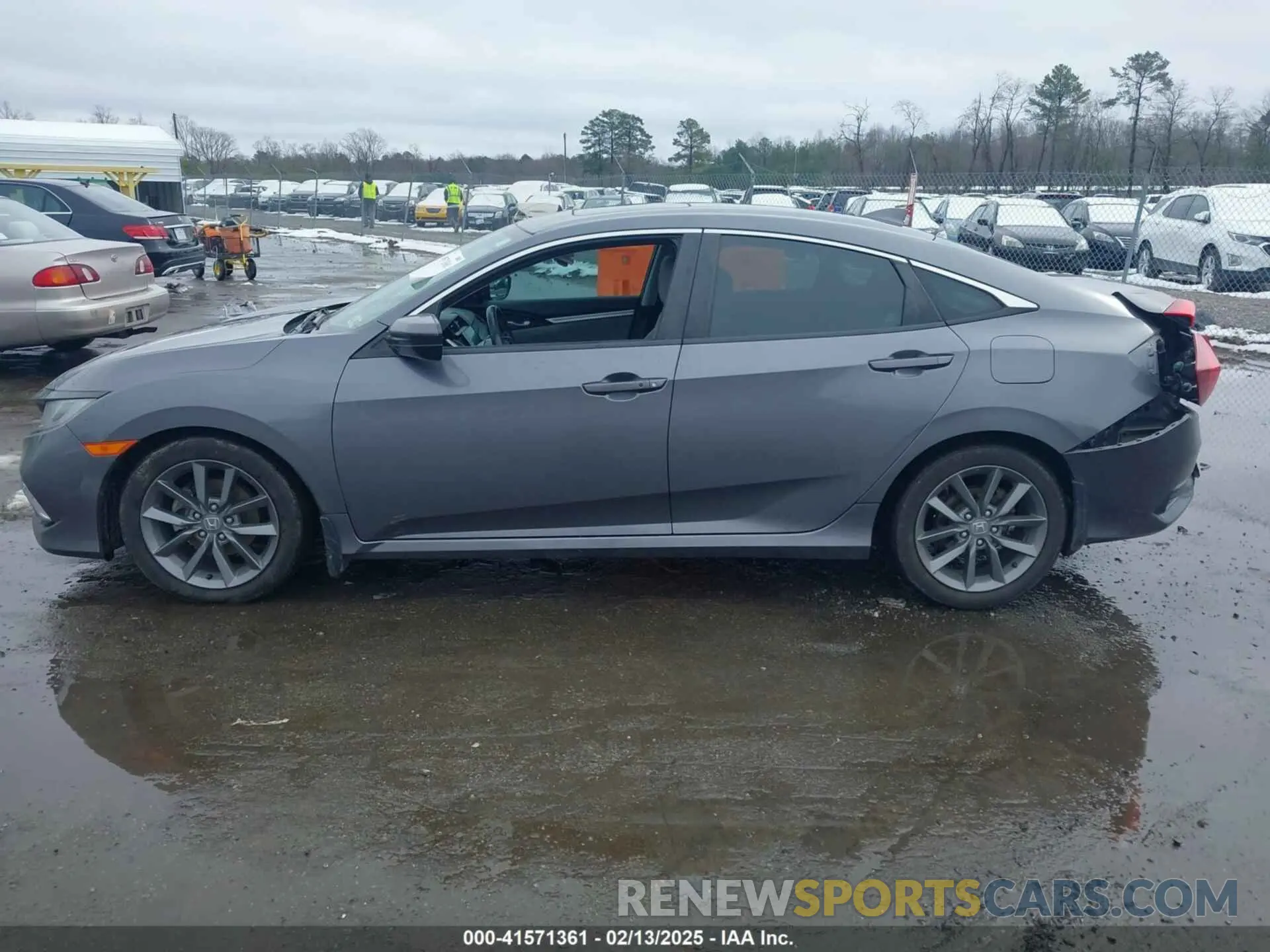14 Photograph of a damaged car 19XFC1F31KE002777 HONDA CIVIC 2019