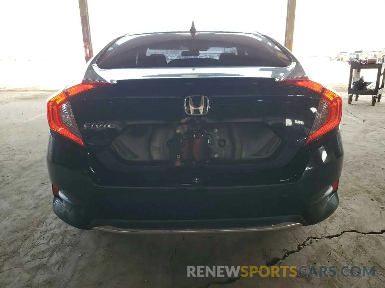 6 Photograph of a damaged car 19XFC1F31KE207886 HONDA CIVIC 2019