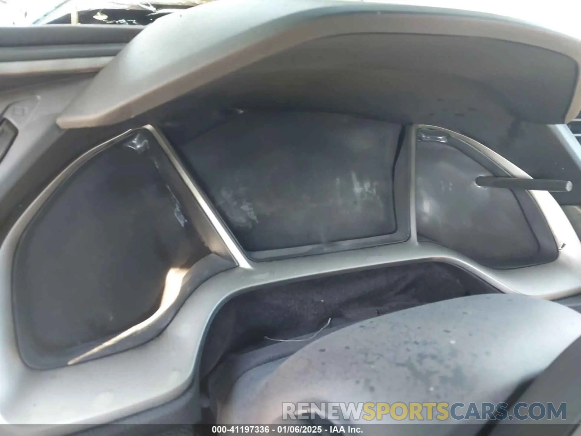 7 Photograph of a damaged car 19XFC1F31KE214384 HONDA CIVIC 2019