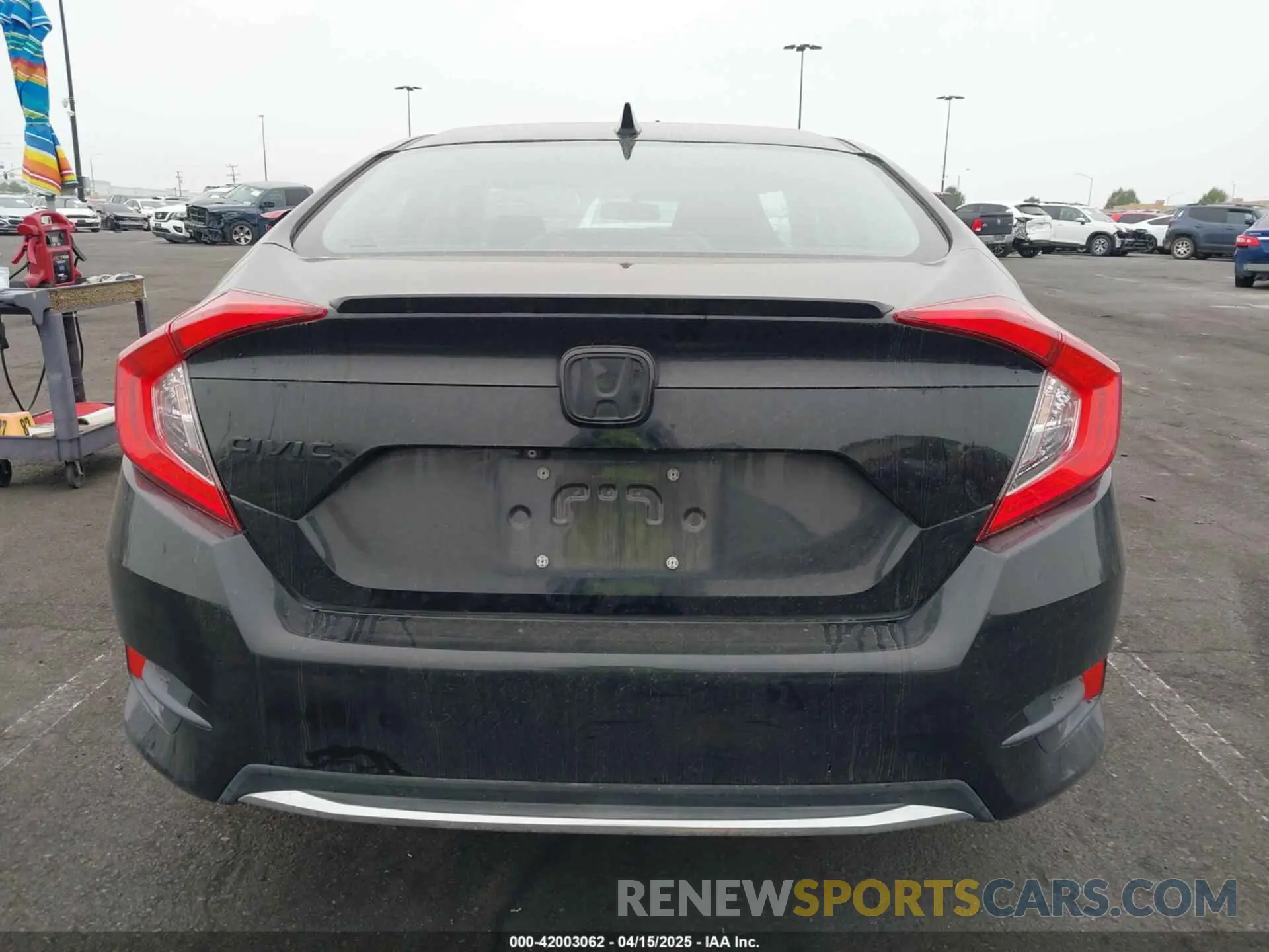 17 Photograph of a damaged car 19XFC1F31KE216118 HONDA CIVIC 2019