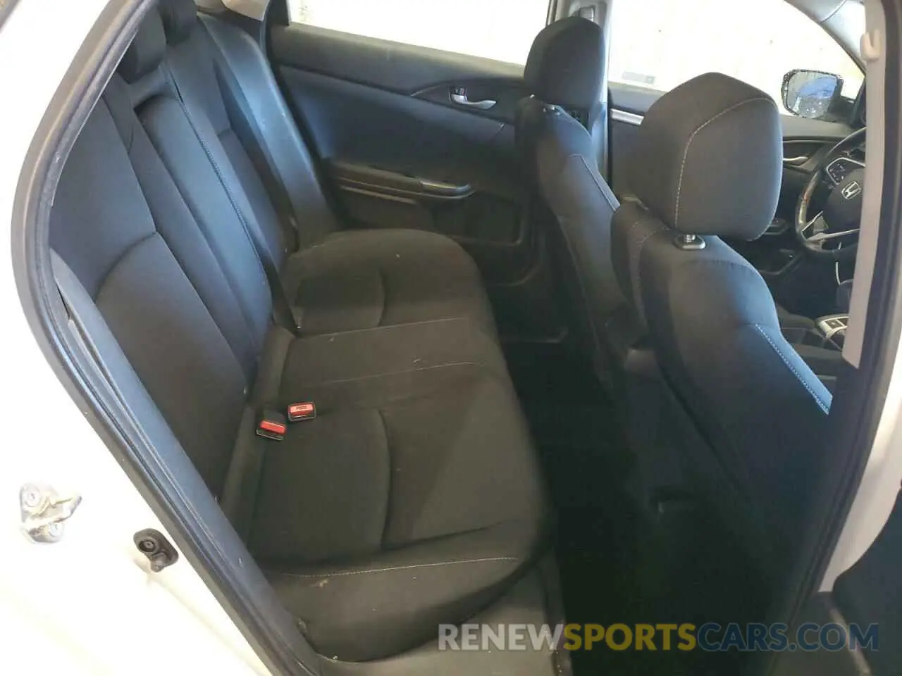 10 Photograph of a damaged car 19XFC1F32KE001203 HONDA CIVIC 2019