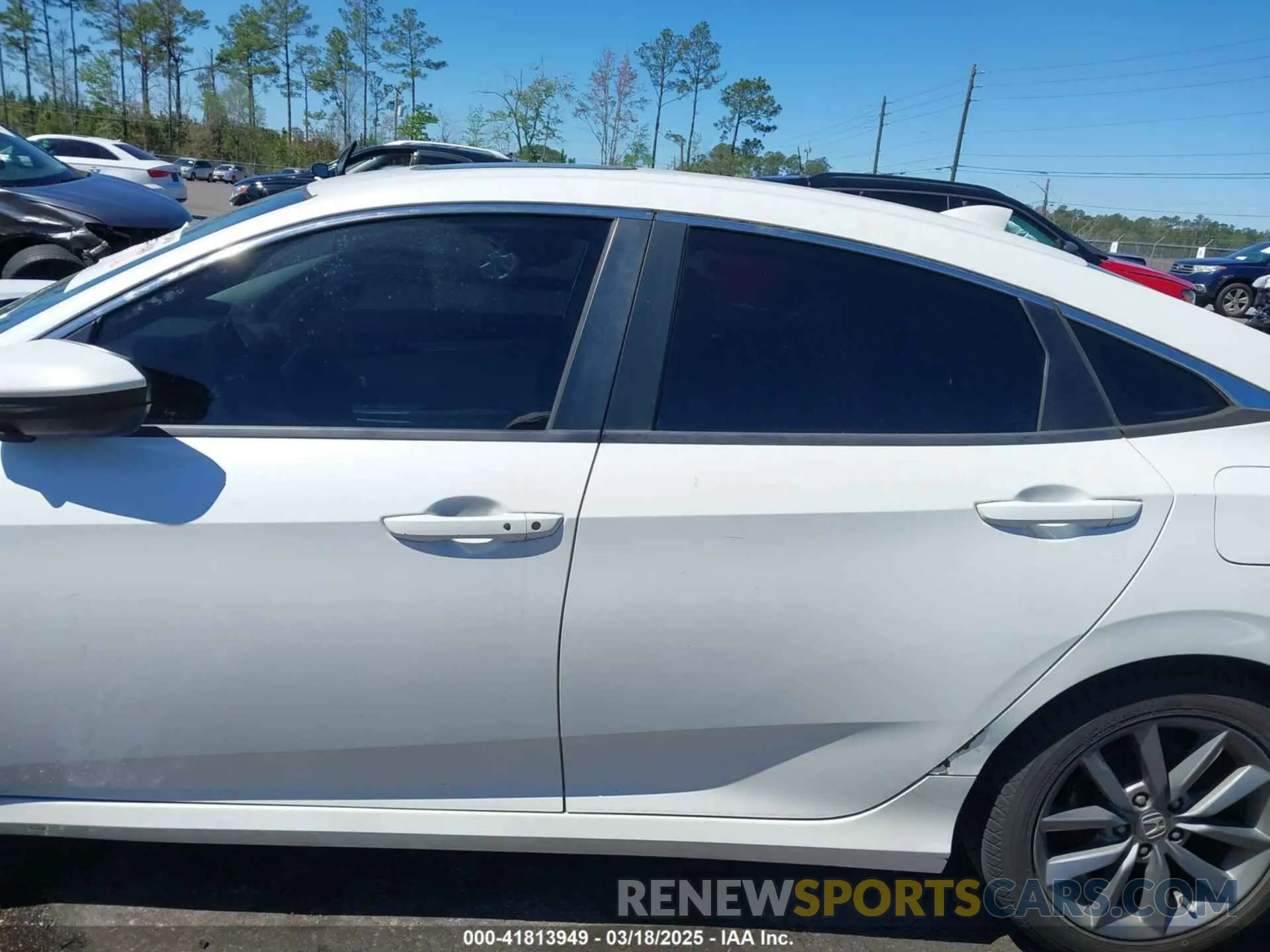 15 Photograph of a damaged car 19XFC1F32KE005154 HONDA CIVIC 2019