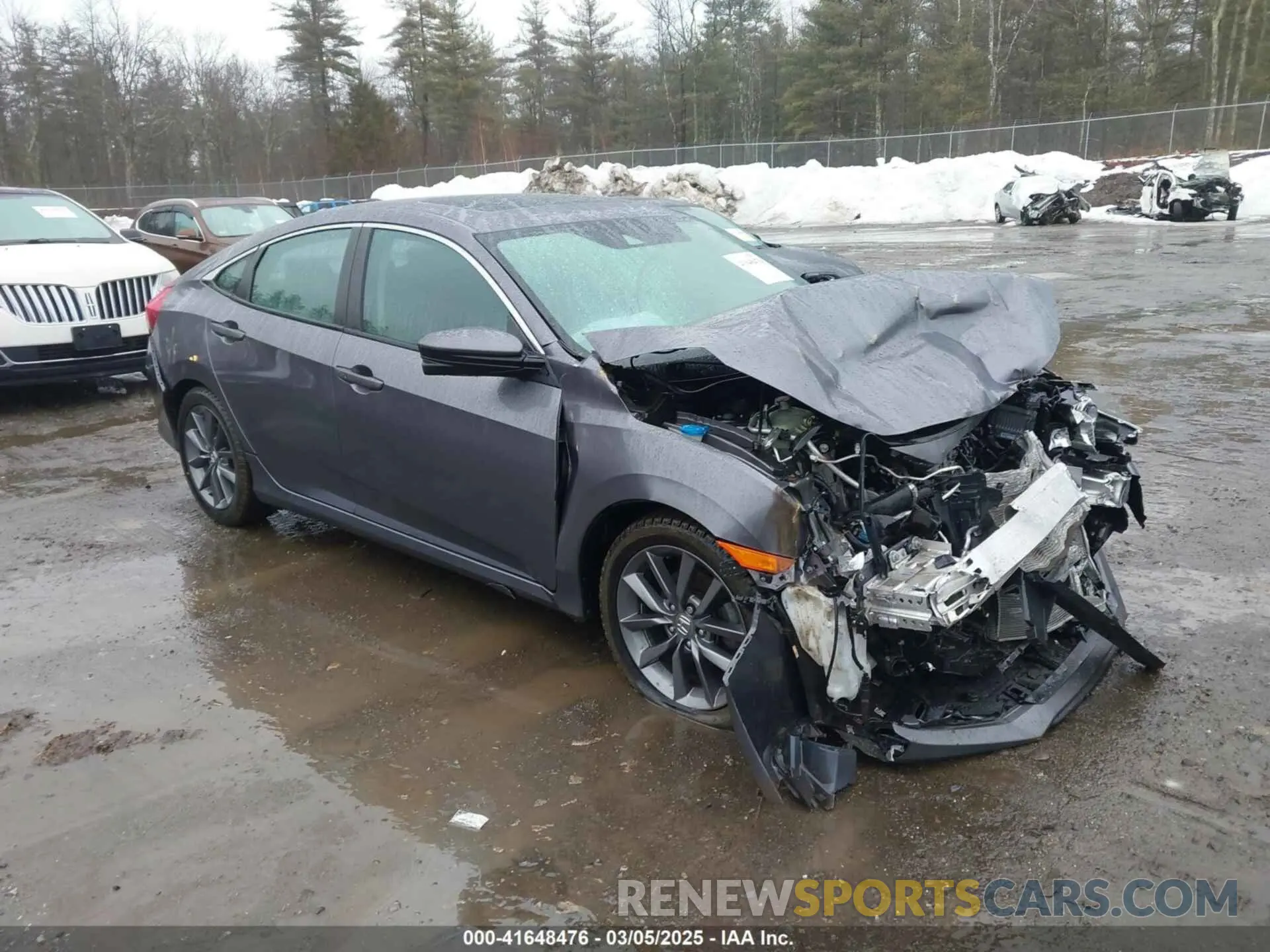 1 Photograph of a damaged car 19XFC1F32KE011472 HONDA CIVIC 2019