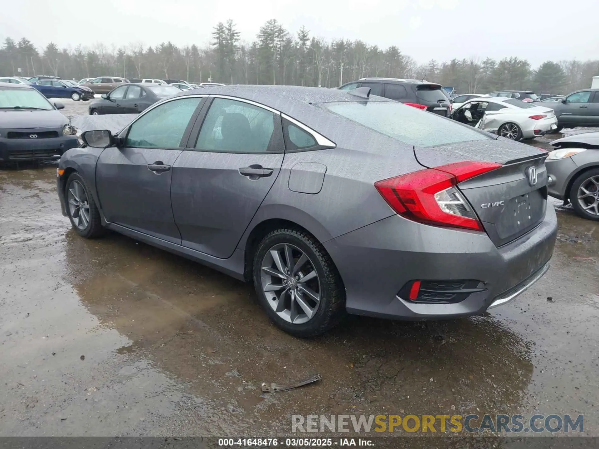 3 Photograph of a damaged car 19XFC1F32KE011472 HONDA CIVIC 2019