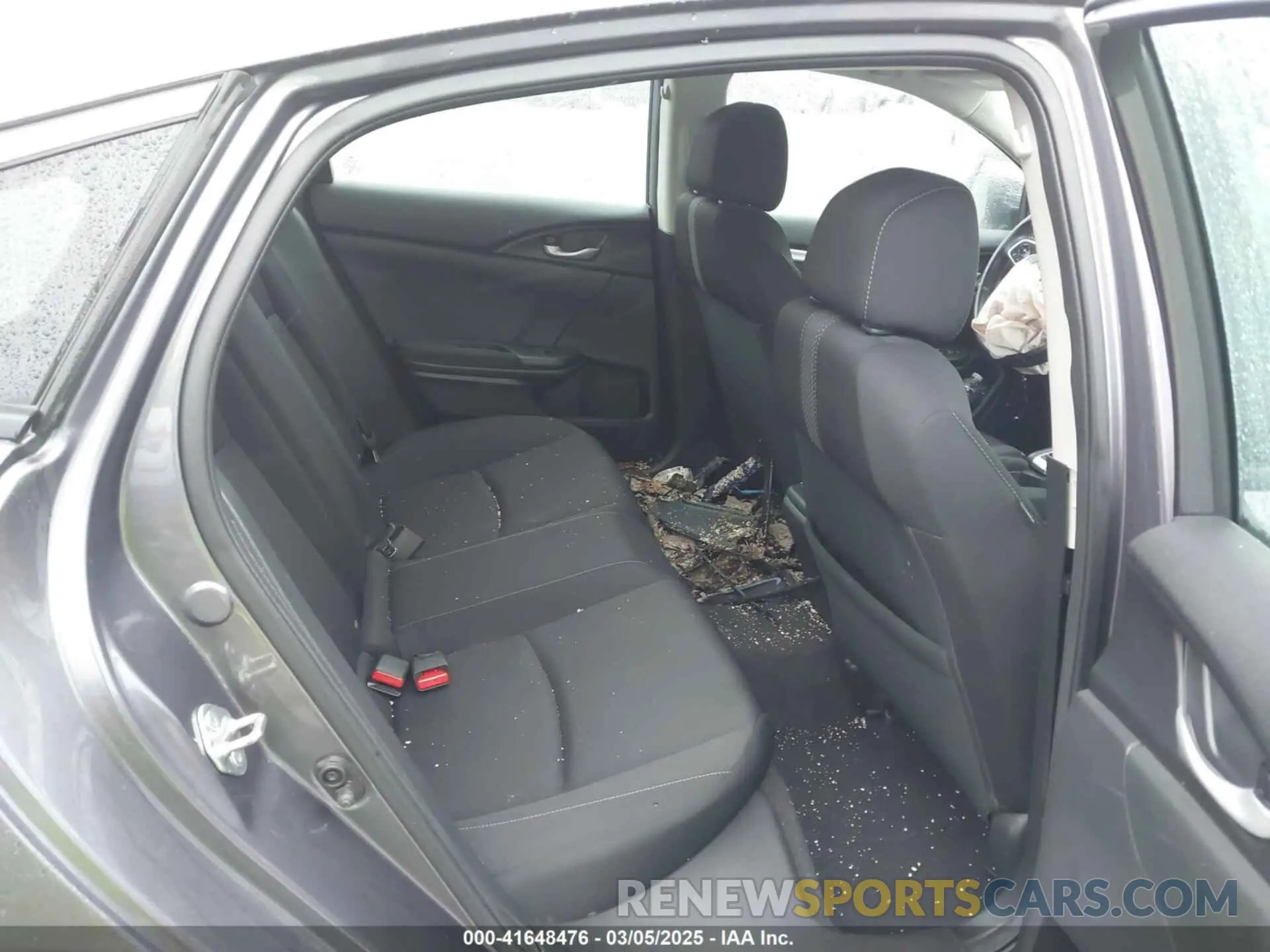 8 Photograph of a damaged car 19XFC1F32KE011472 HONDA CIVIC 2019