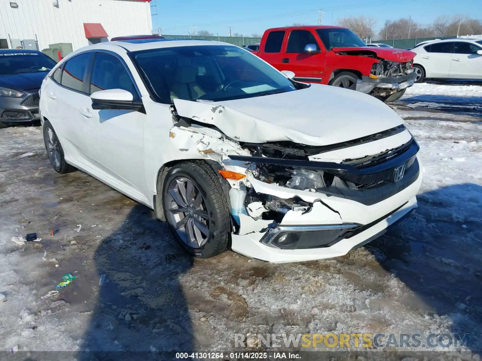 1 Photograph of a damaged car 19XFC1F32KE011696 HONDA CIVIC 2019