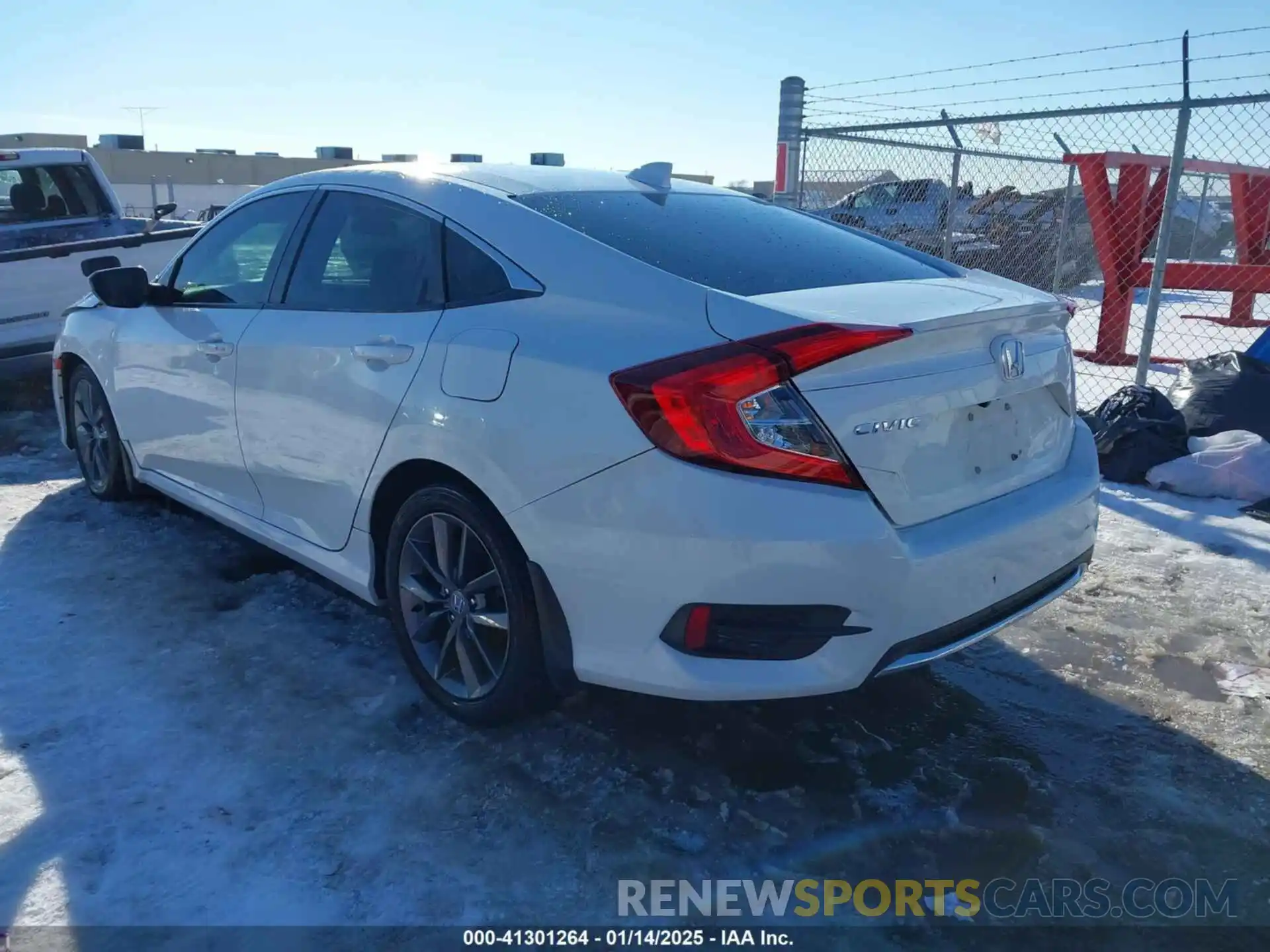 3 Photograph of a damaged car 19XFC1F32KE011696 HONDA CIVIC 2019