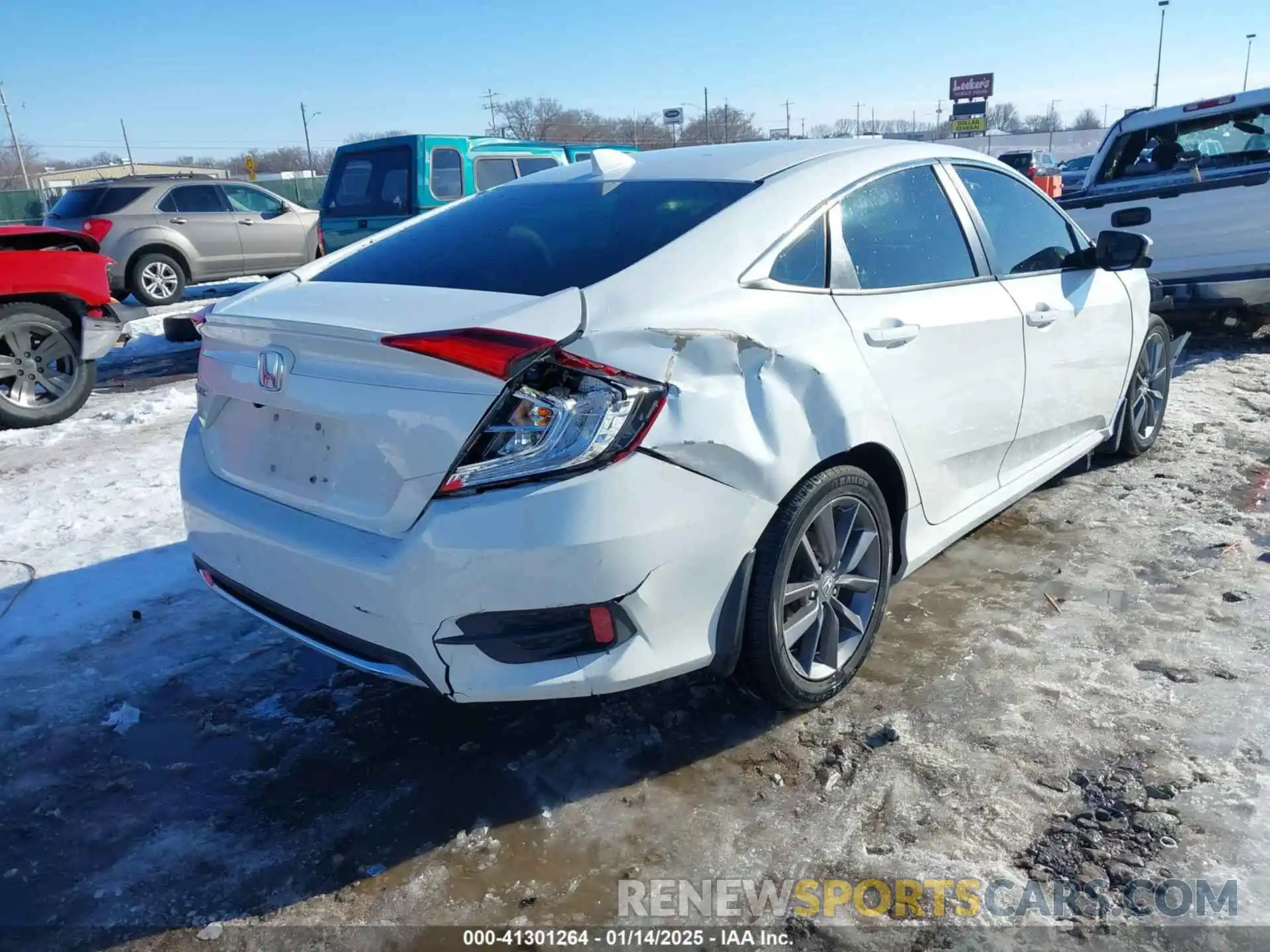 4 Photograph of a damaged car 19XFC1F32KE011696 HONDA CIVIC 2019