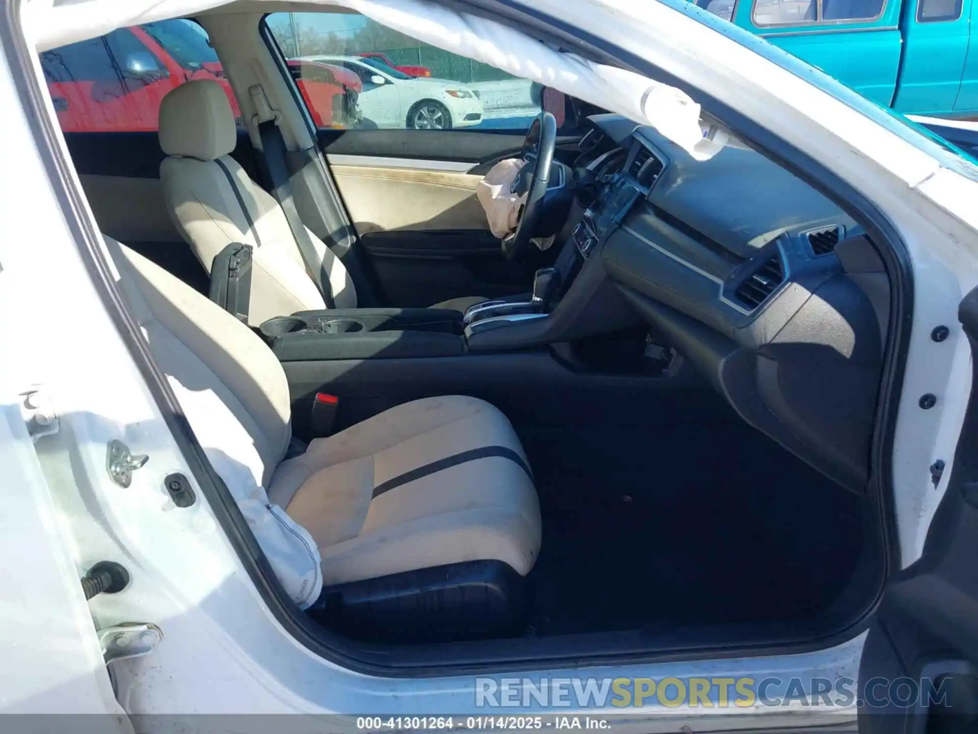 5 Photograph of a damaged car 19XFC1F32KE011696 HONDA CIVIC 2019