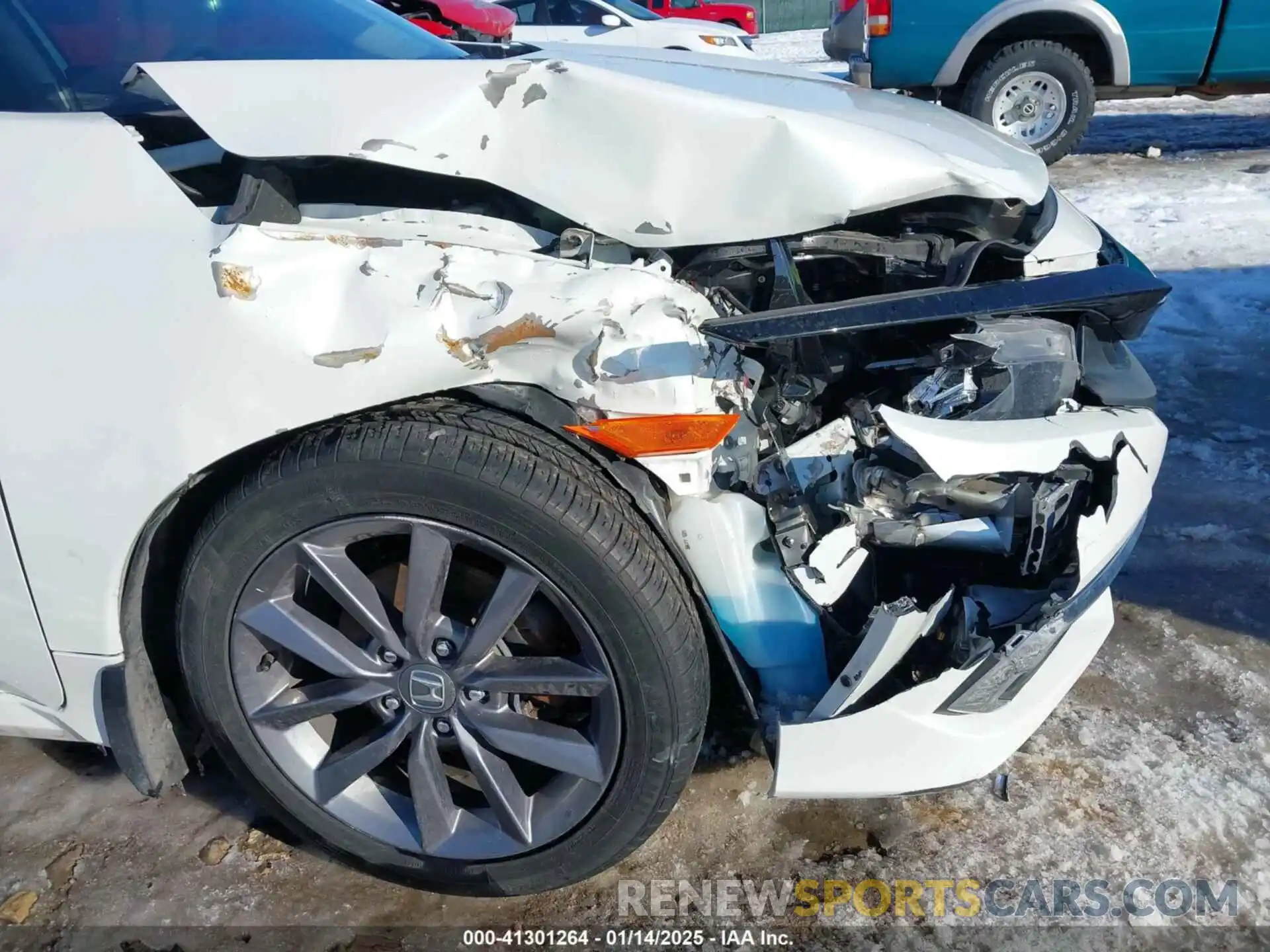 6 Photograph of a damaged car 19XFC1F32KE011696 HONDA CIVIC 2019