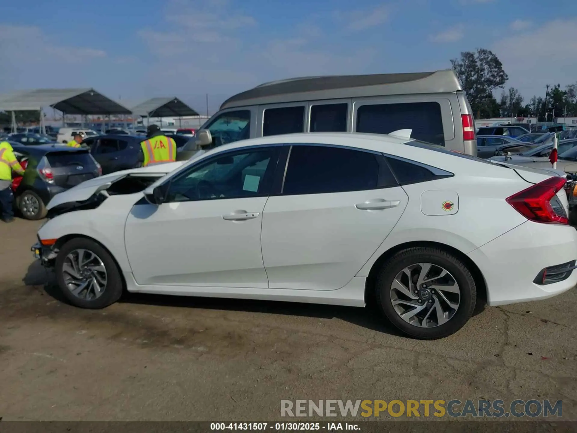 15 Photograph of a damaged car 19XFC1F32KE202700 HONDA CIVIC 2019