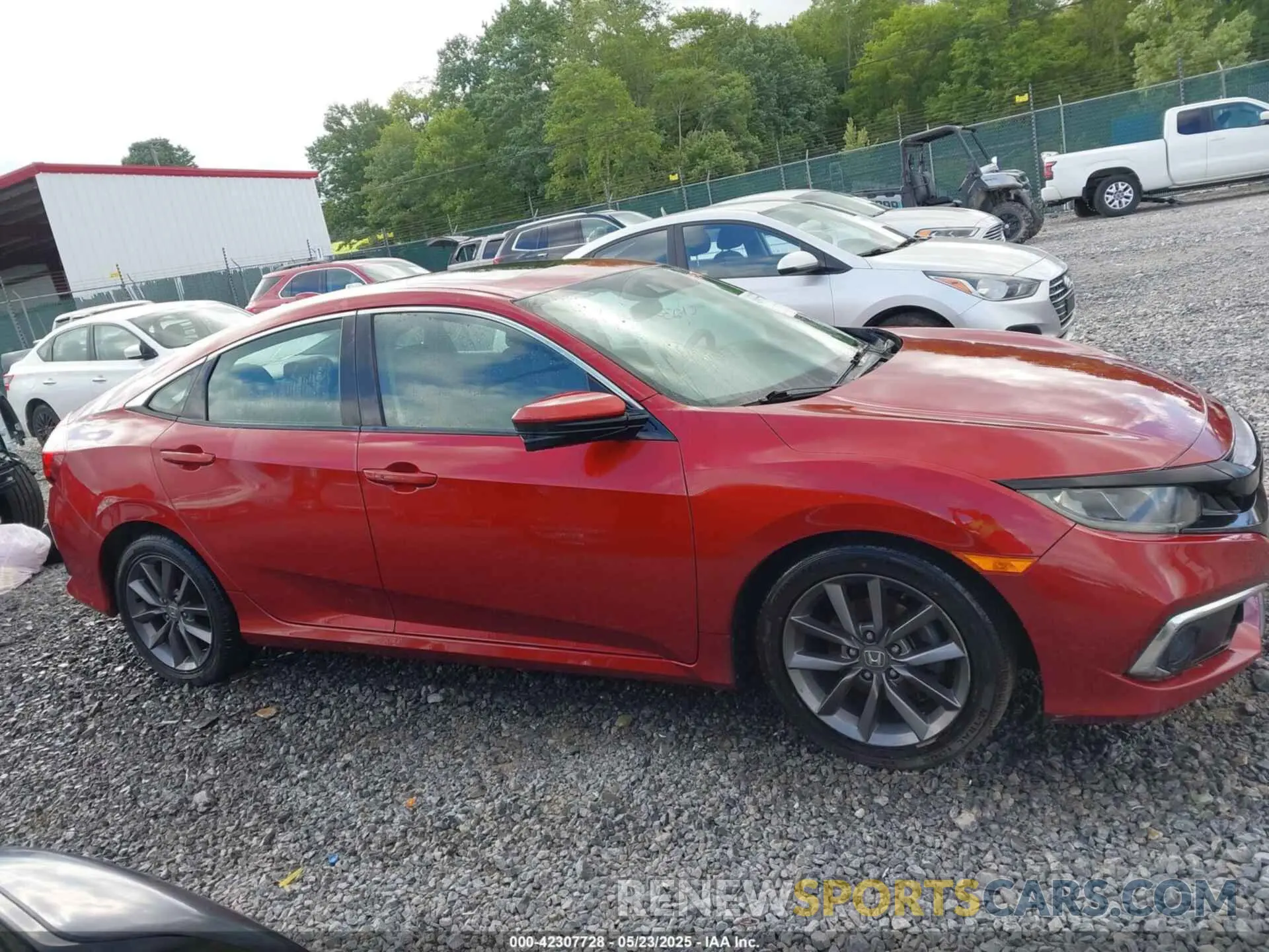 13 Photograph of a damaged car 19XFC1F33KE000402 HONDA CIVIC 2019