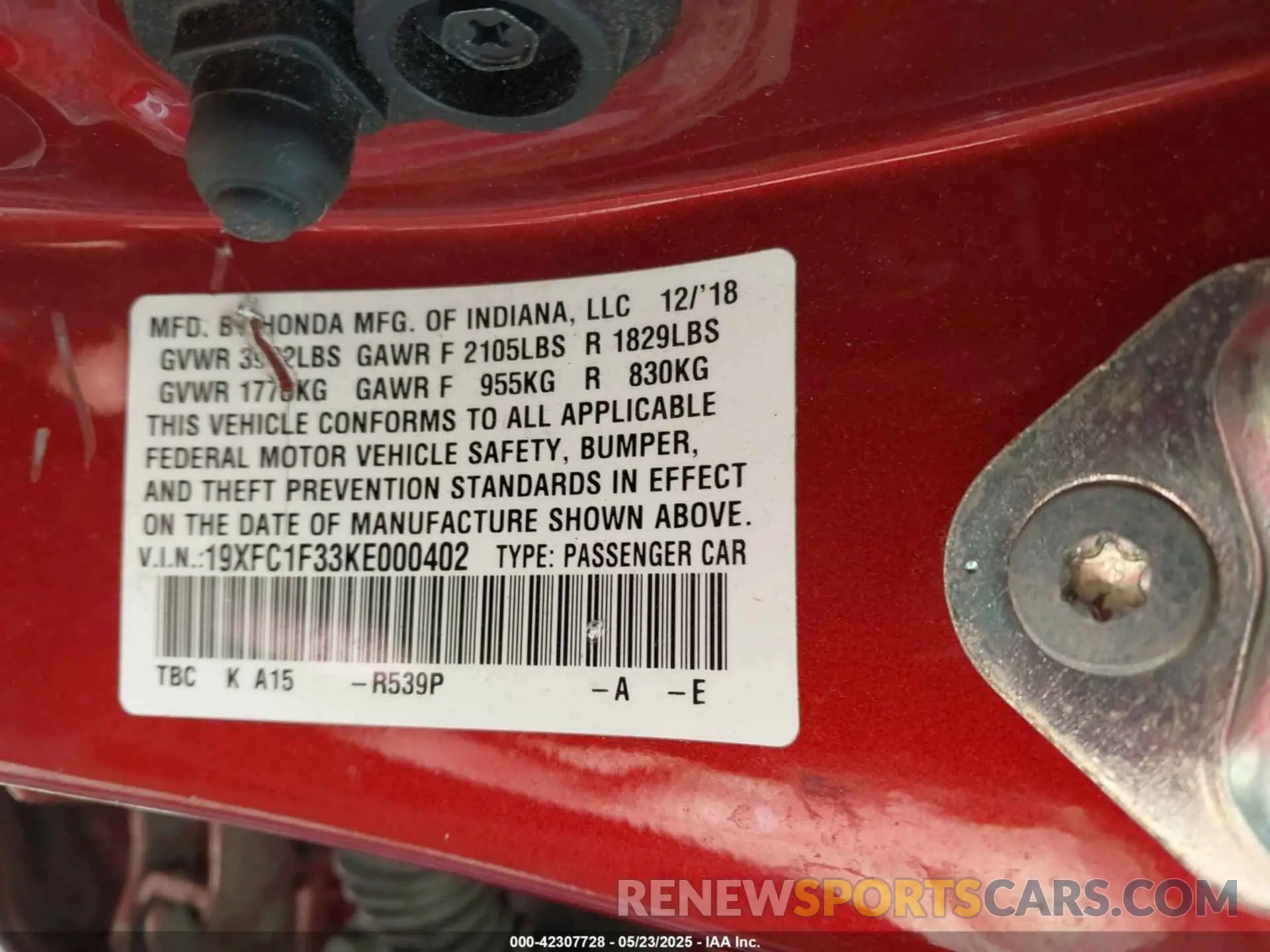 9 Photograph of a damaged car 19XFC1F33KE000402 HONDA CIVIC 2019