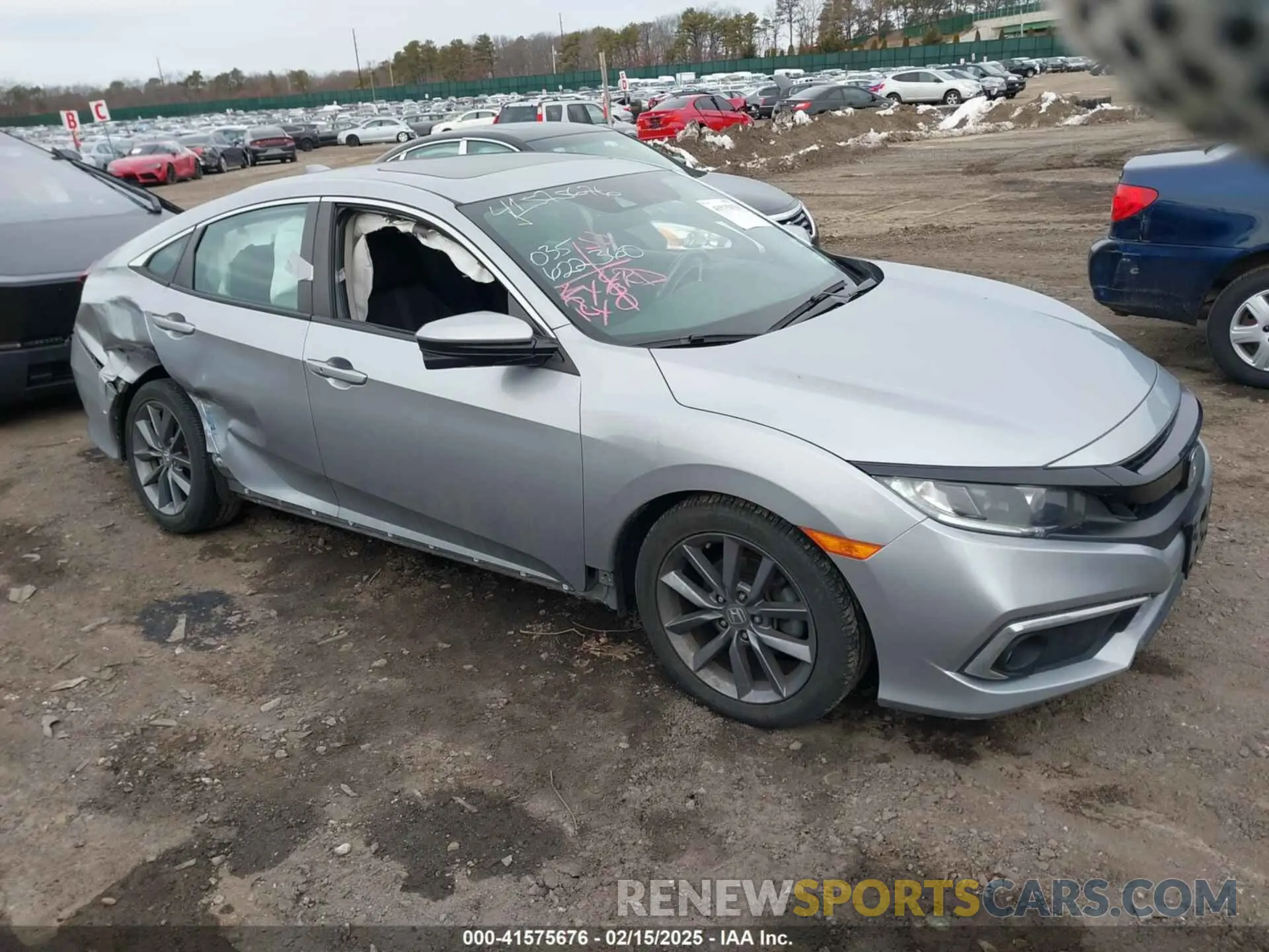 1 Photograph of a damaged car 19XFC1F33KE210711 HONDA CIVIC 2019