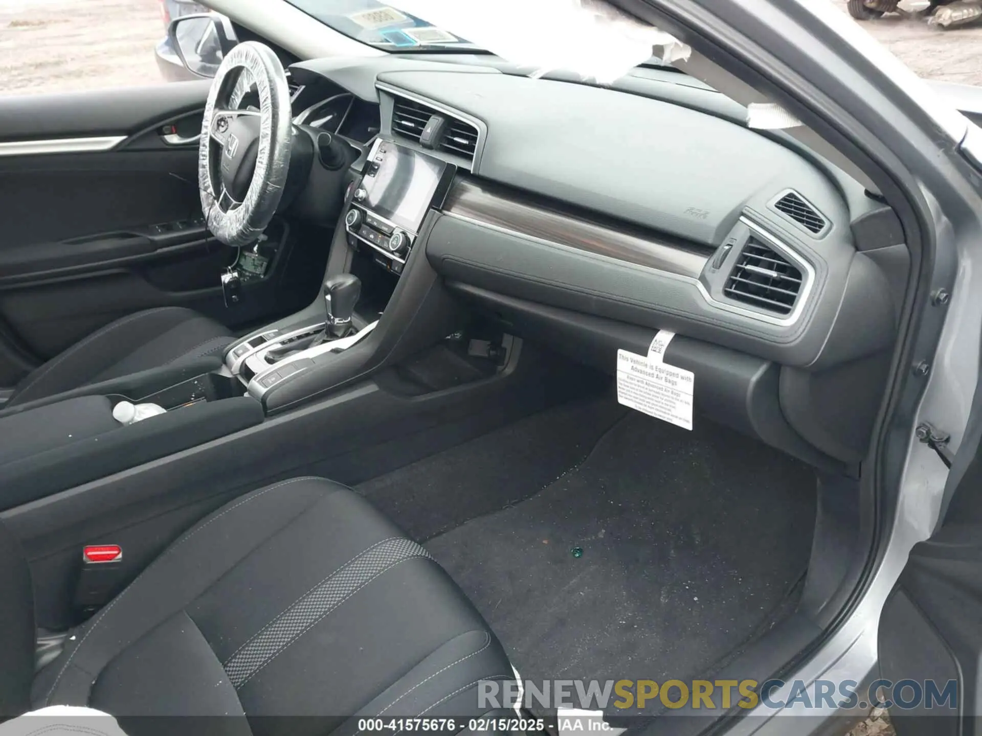 5 Photograph of a damaged car 19XFC1F33KE210711 HONDA CIVIC 2019