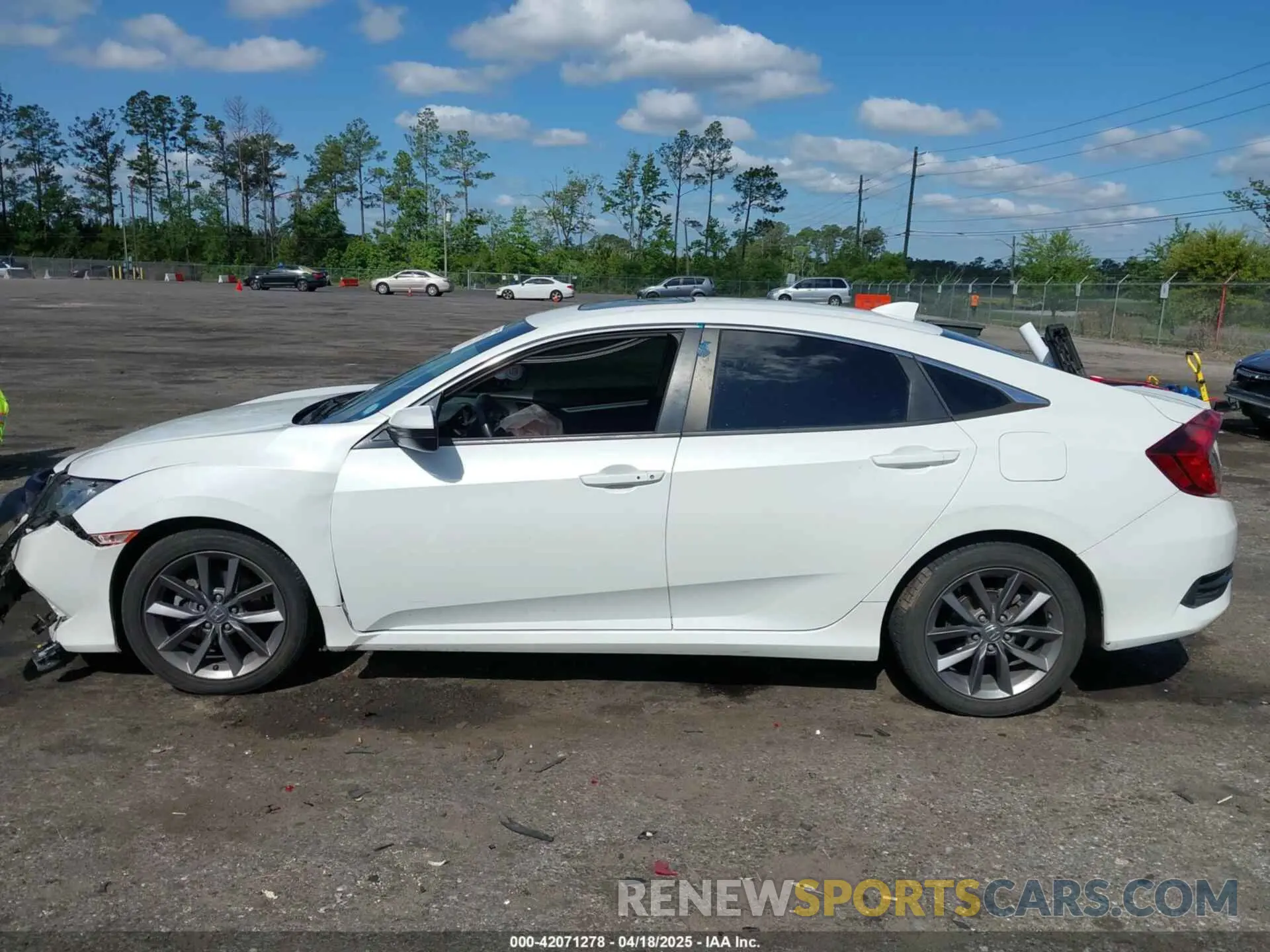 14 Photograph of a damaged car 19XFC1F34KE003597 HONDA CIVIC 2019