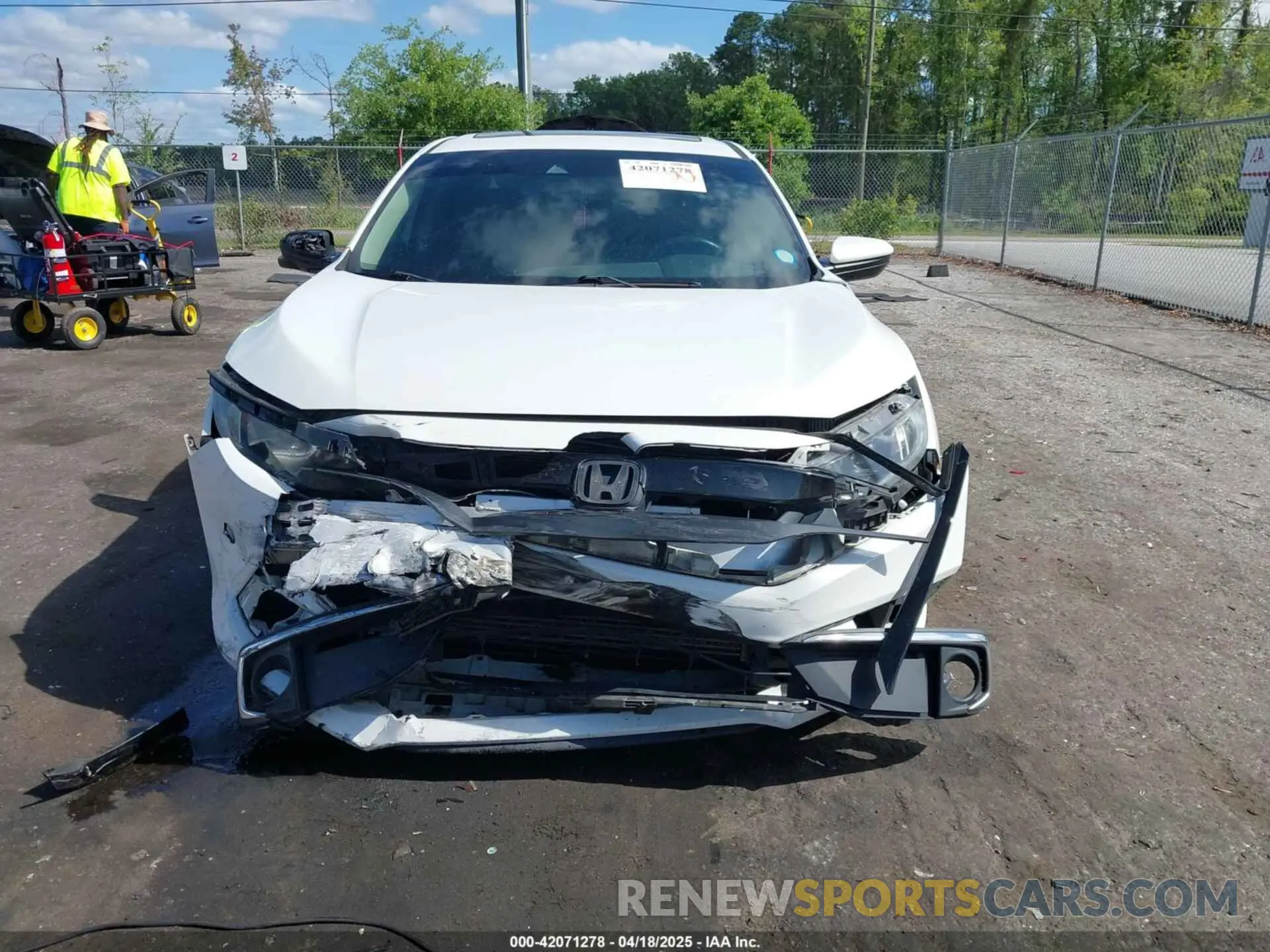 6 Photograph of a damaged car 19XFC1F34KE003597 HONDA CIVIC 2019