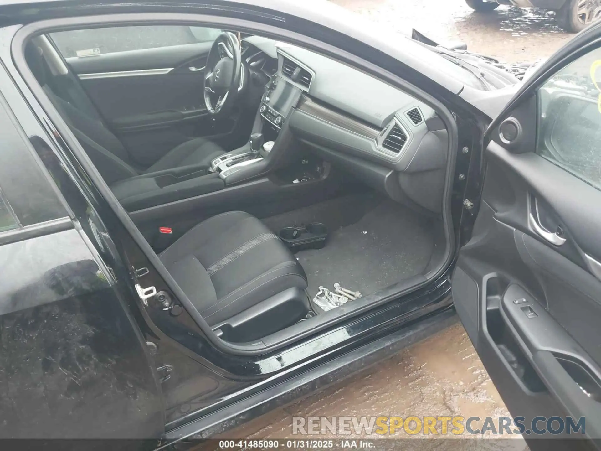 5 Photograph of a damaged car 19XFC1F34KE014454 HONDA CIVIC 2019