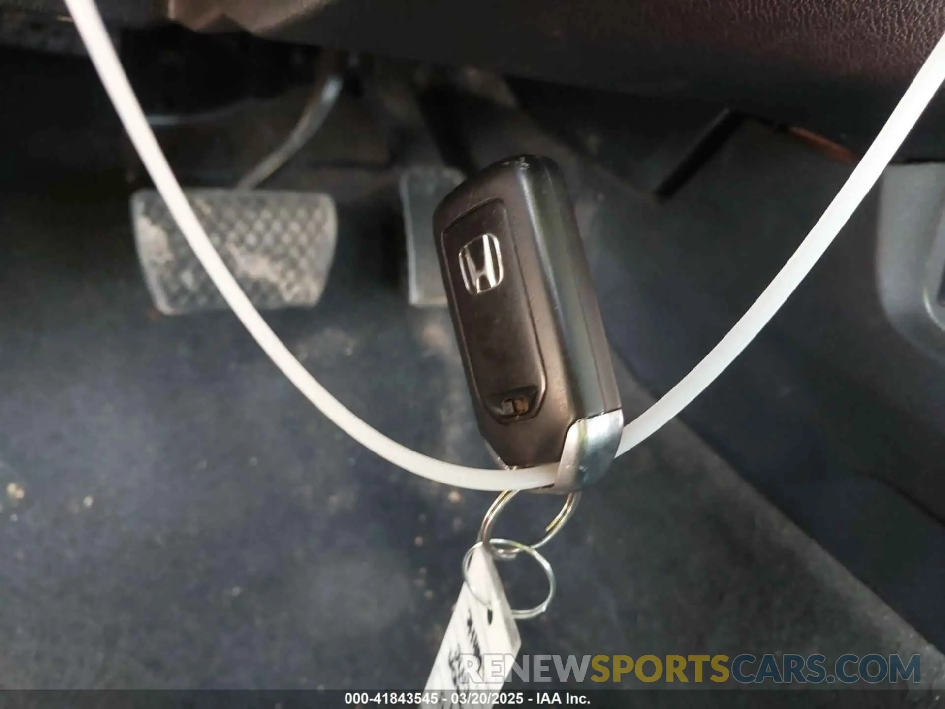 11 Photograph of a damaged car 19XFC1F34KE018682 HONDA CIVIC 2019