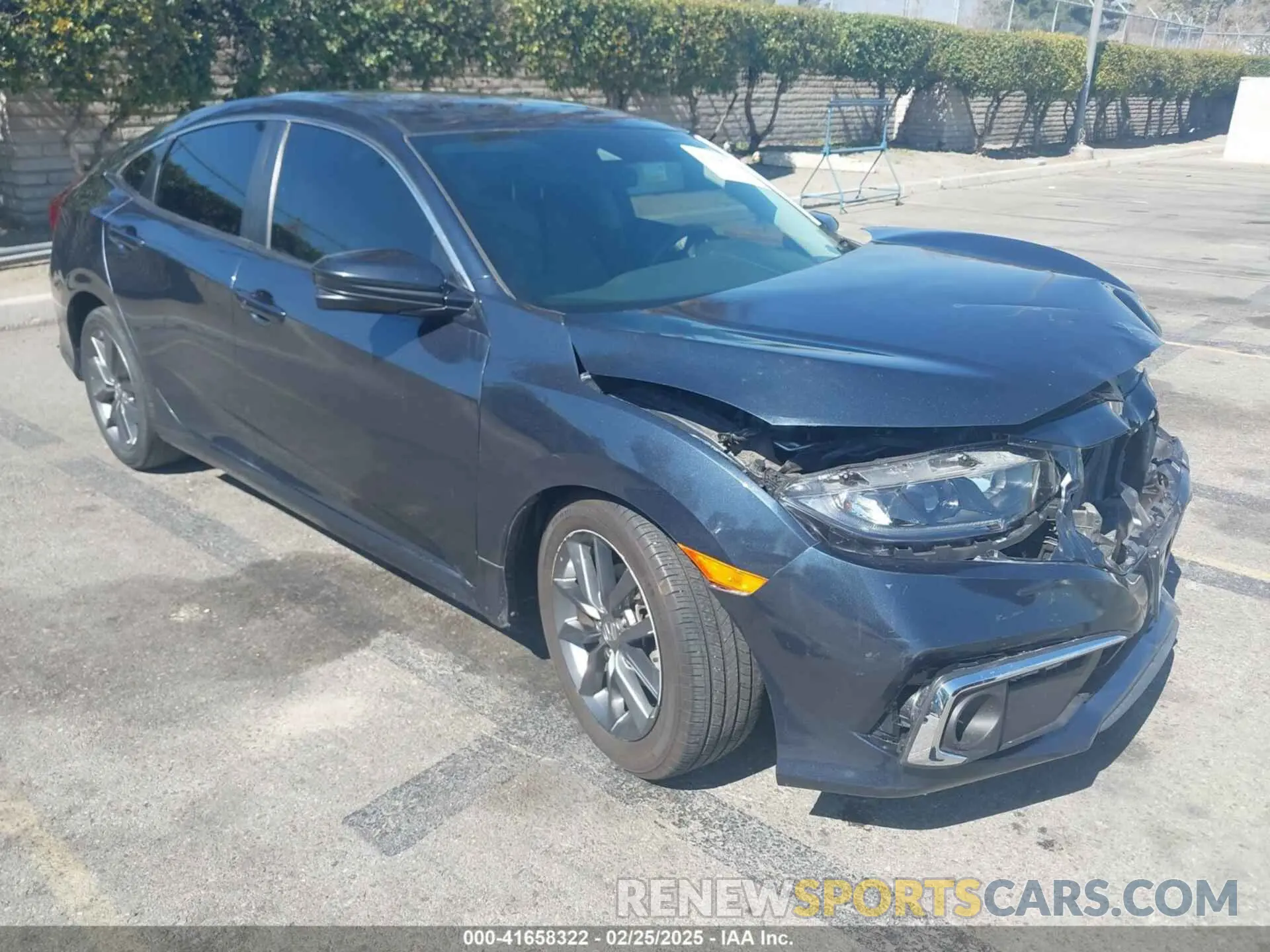 1 Photograph of a damaged car 19XFC1F34KE216517 HONDA CIVIC 2019