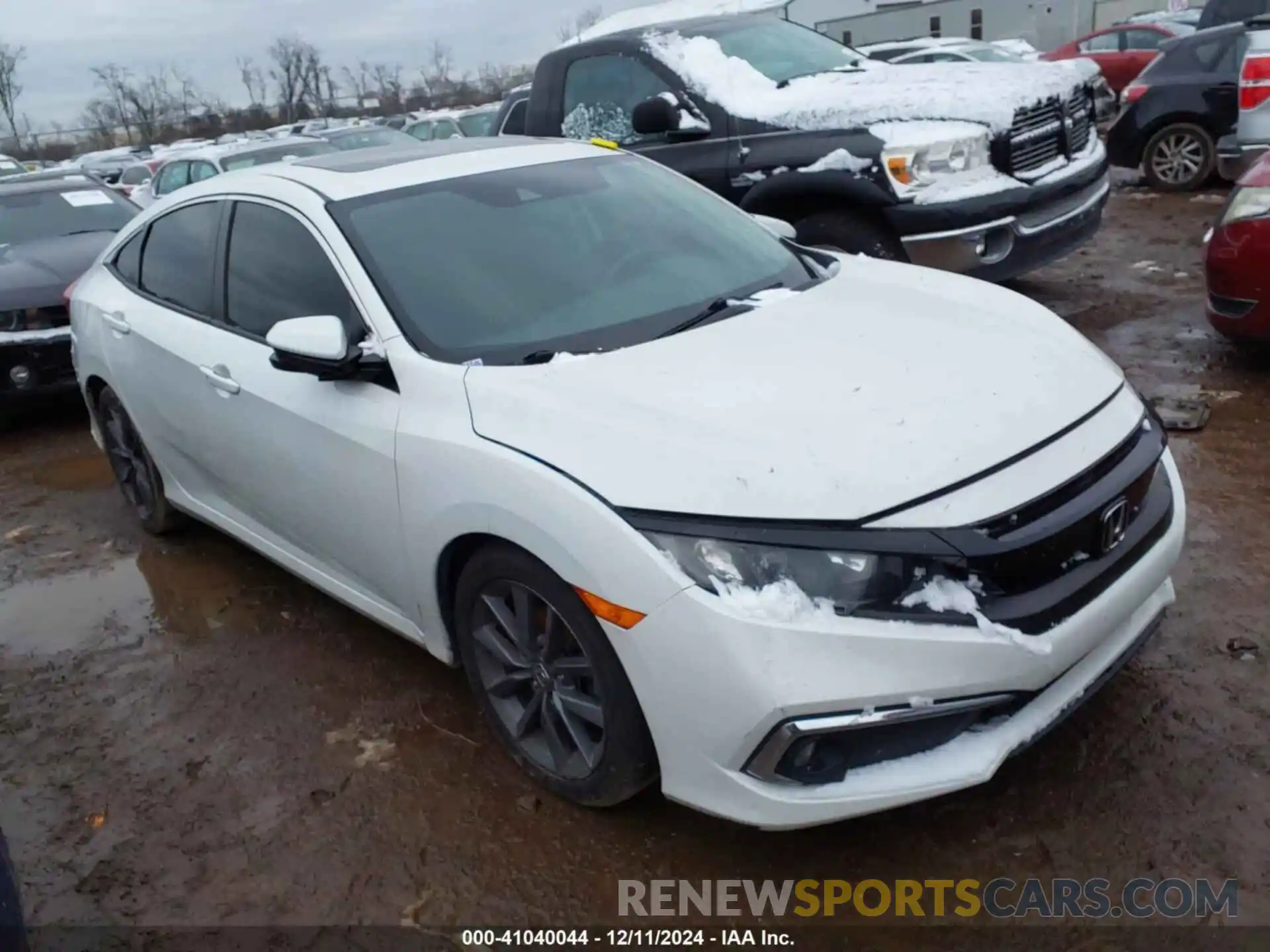 1 Photograph of a damaged car 19XFC1F35KE000160 HONDA CIVIC 2019