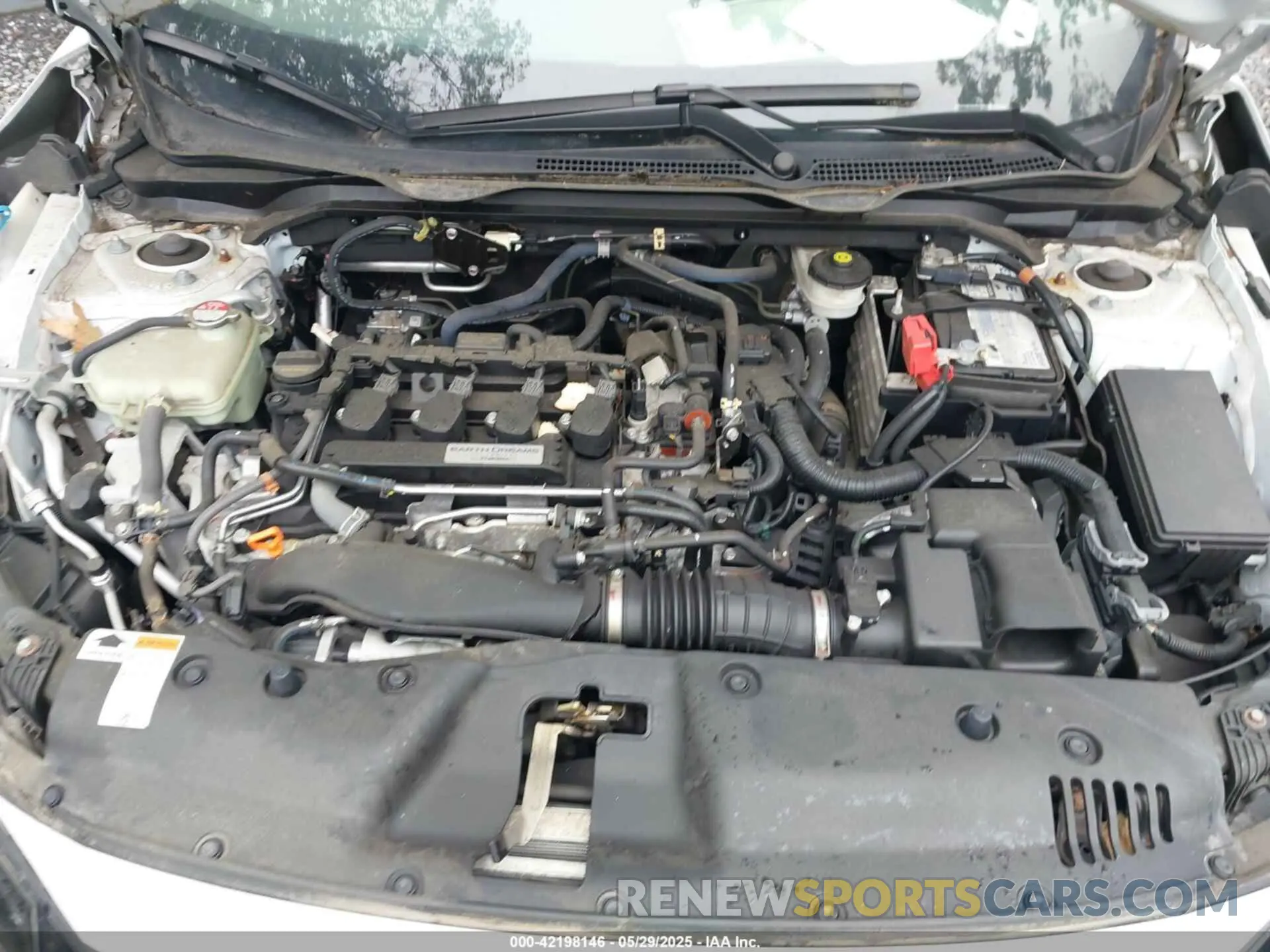 10 Photograph of a damaged car 19XFC1F35KE200536 HONDA CIVIC 2019