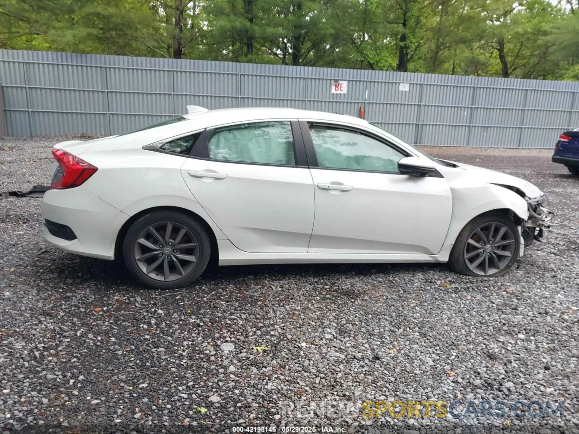 12 Photograph of a damaged car 19XFC1F35KE200536 HONDA CIVIC 2019