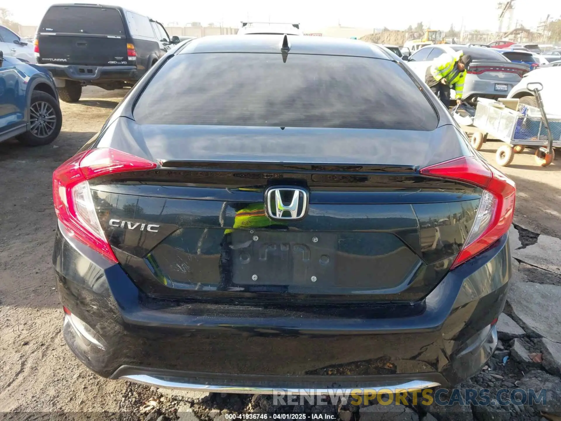 16 Photograph of a damaged car 19XFC1F35KE203436 HONDA CIVIC 2019