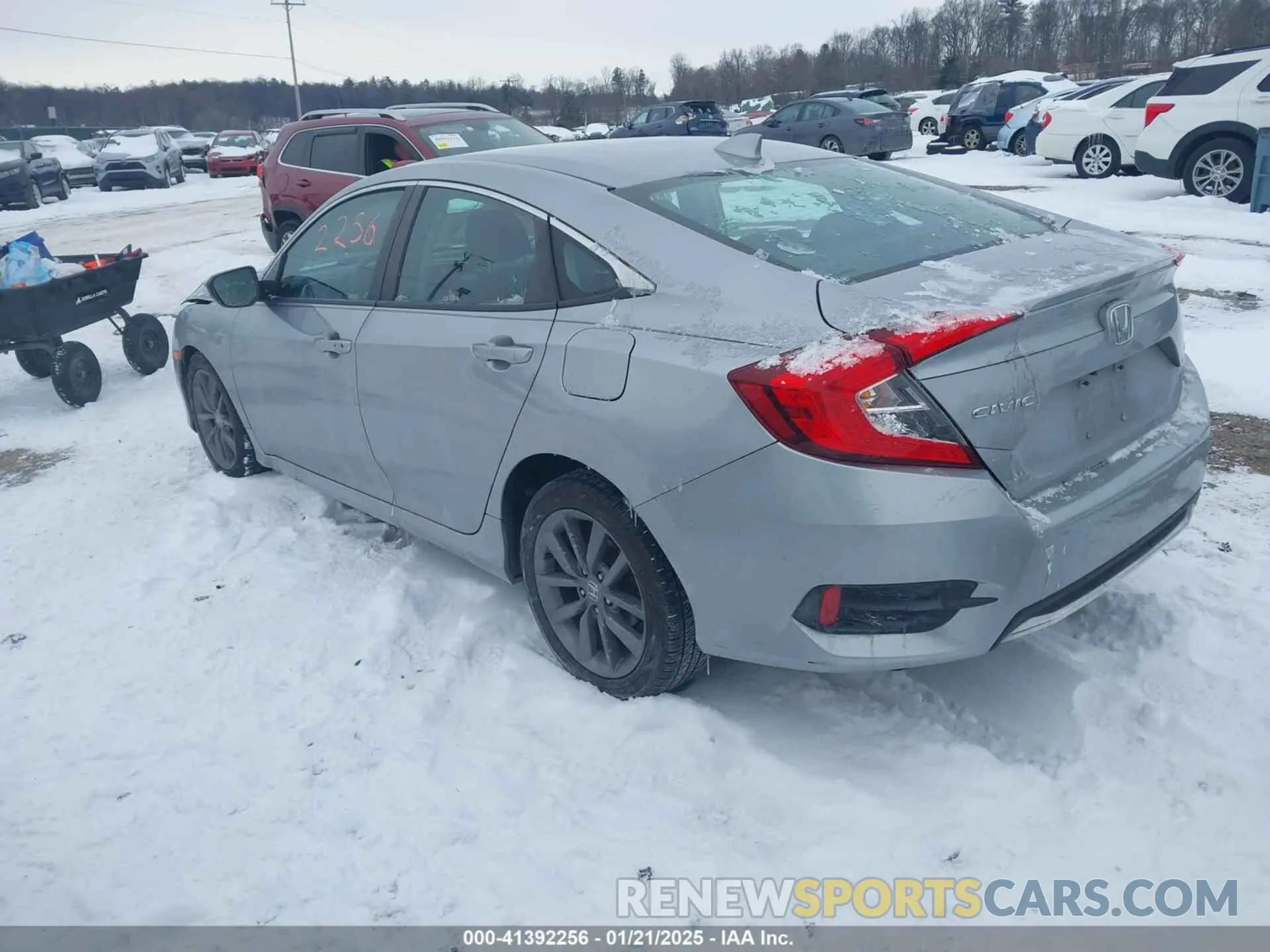 3 Photograph of a damaged car 19XFC1F35KE208149 HONDA CIVIC 2019