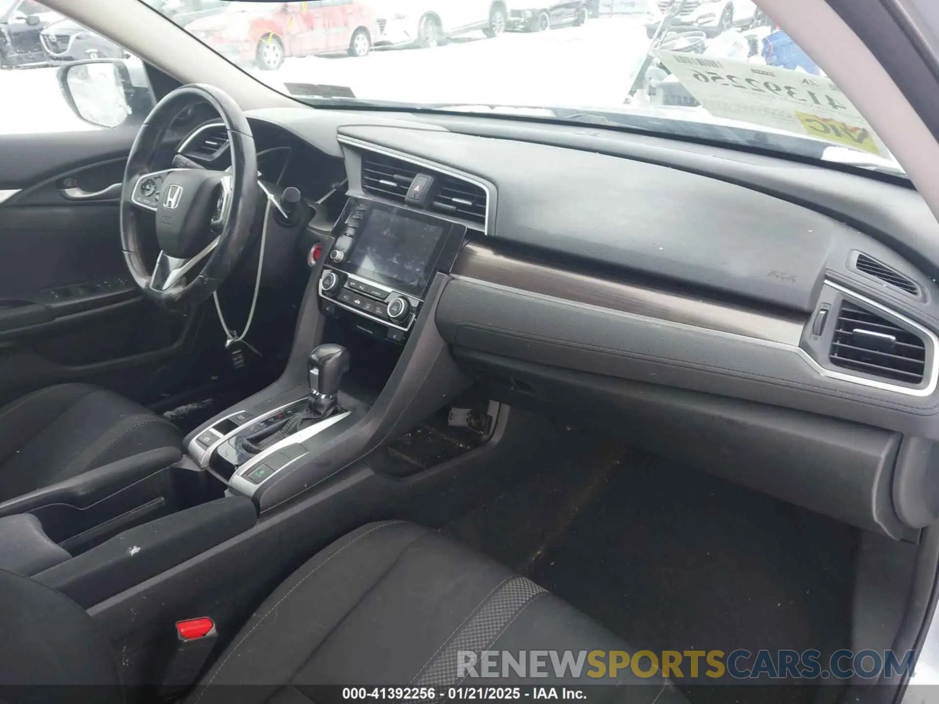 5 Photograph of a damaged car 19XFC1F35KE208149 HONDA CIVIC 2019