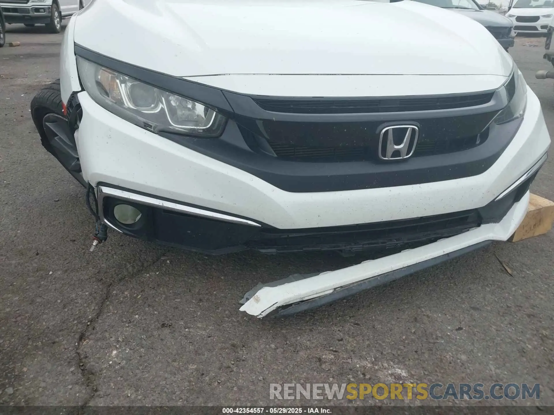 6 Photograph of a damaged car 19XFC1F35KE214324 HONDA CIVIC 2019