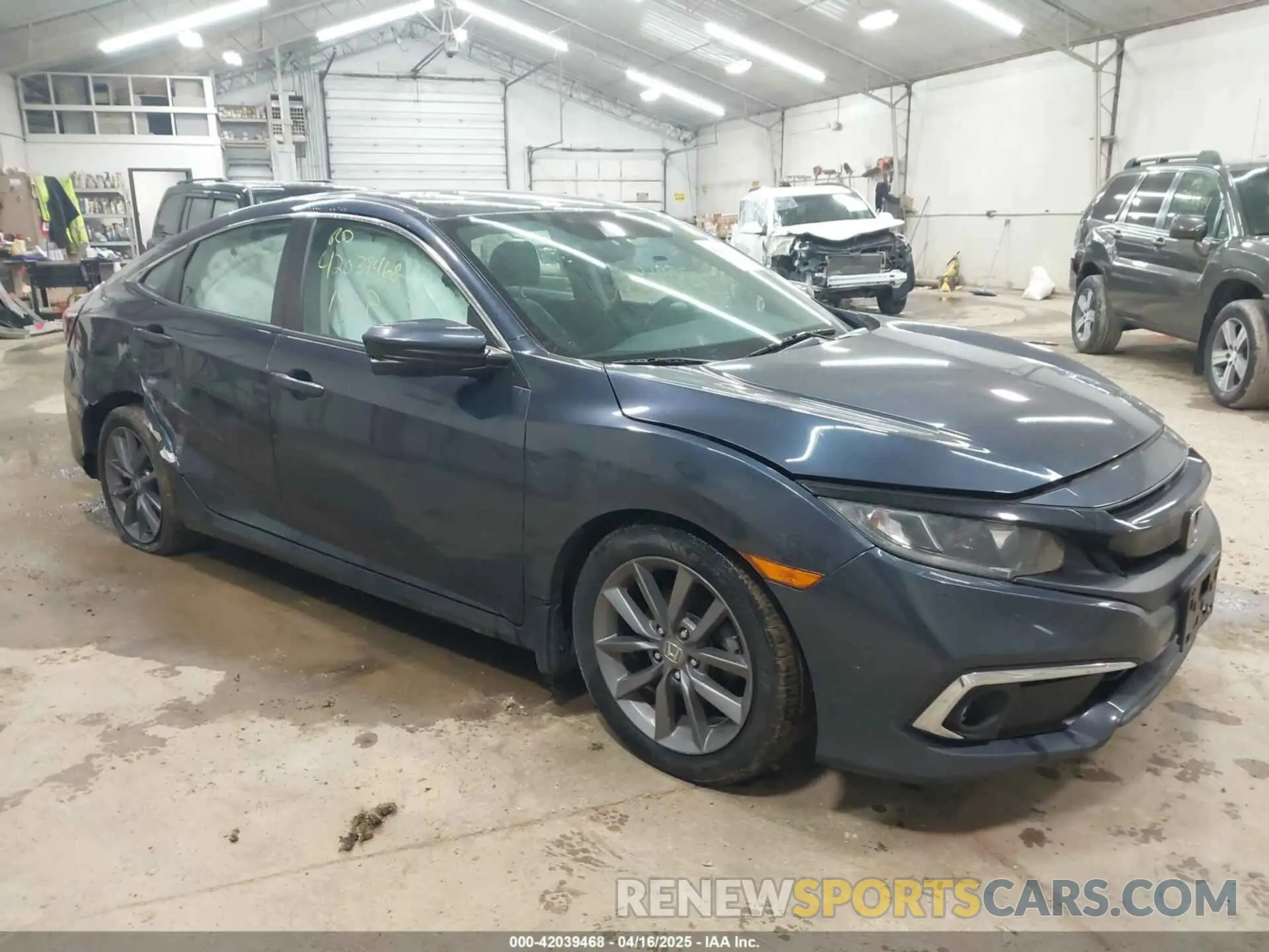1 Photograph of a damaged car 19XFC1F36KE003410 HONDA CIVIC 2019