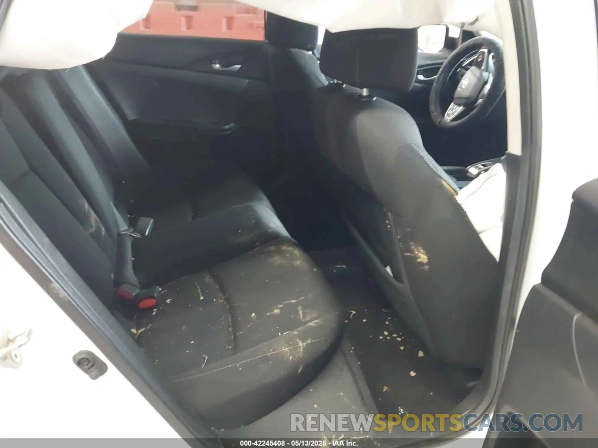 8 Photograph of a damaged car 19XFC1F36KE016030 HONDA CIVIC 2019