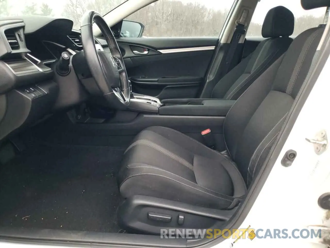 7 Photograph of a damaged car 19XFC1F36KE202215 HONDA CIVIC 2019