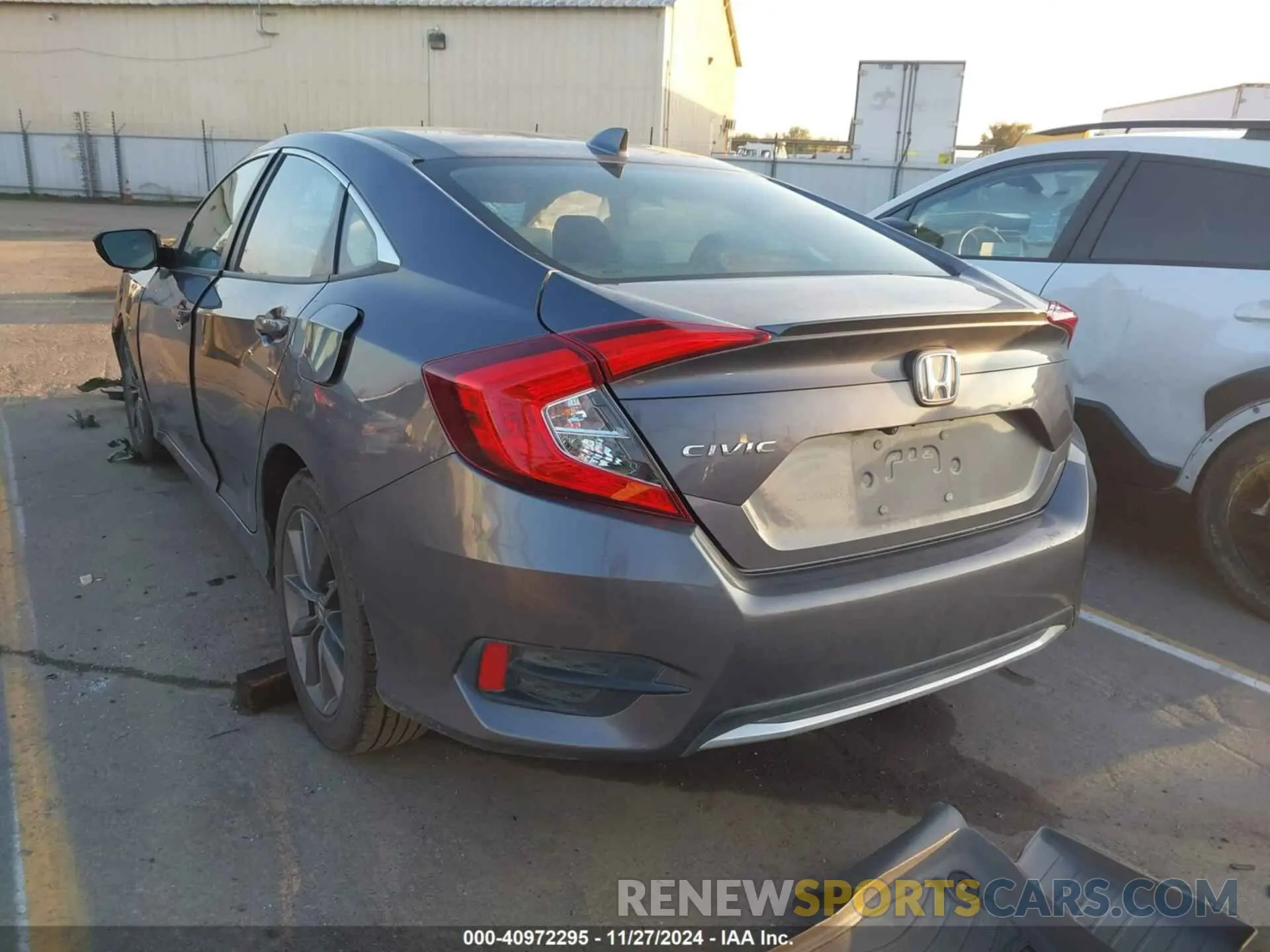 3 Photograph of a damaged car 19XFC1F36KE210640 HONDA CIVIC 2019